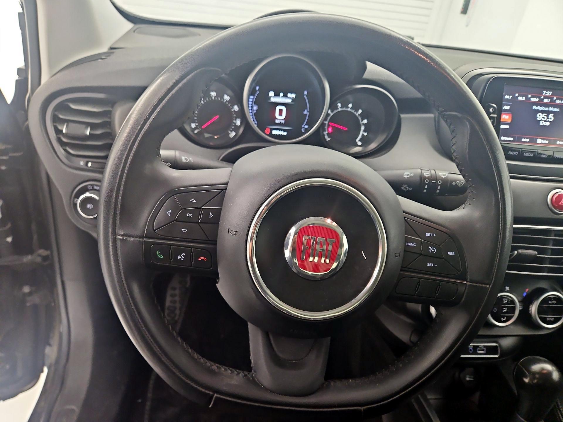 Thumbnail: 2017 Fiat 500X - 10