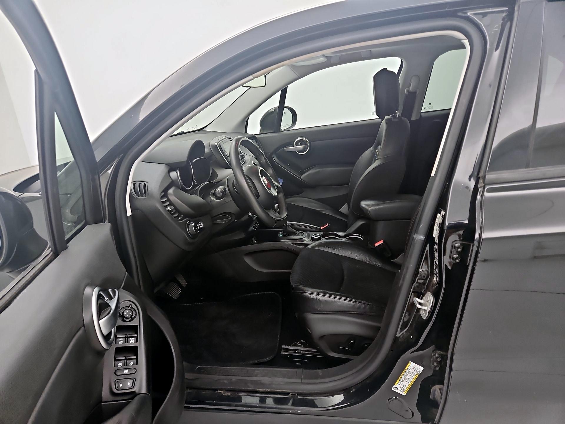 Thumbnail: 2017 Fiat 500X - 11