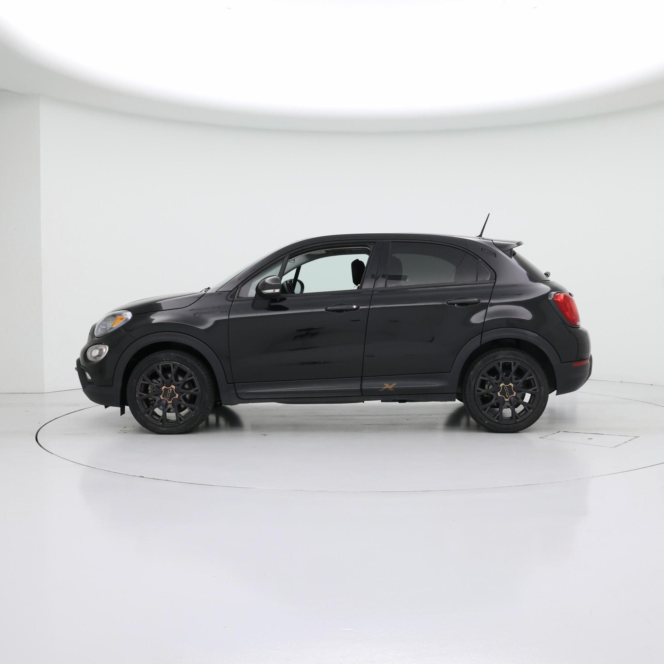 Thumbnail: 2017 Fiat 500X - 3