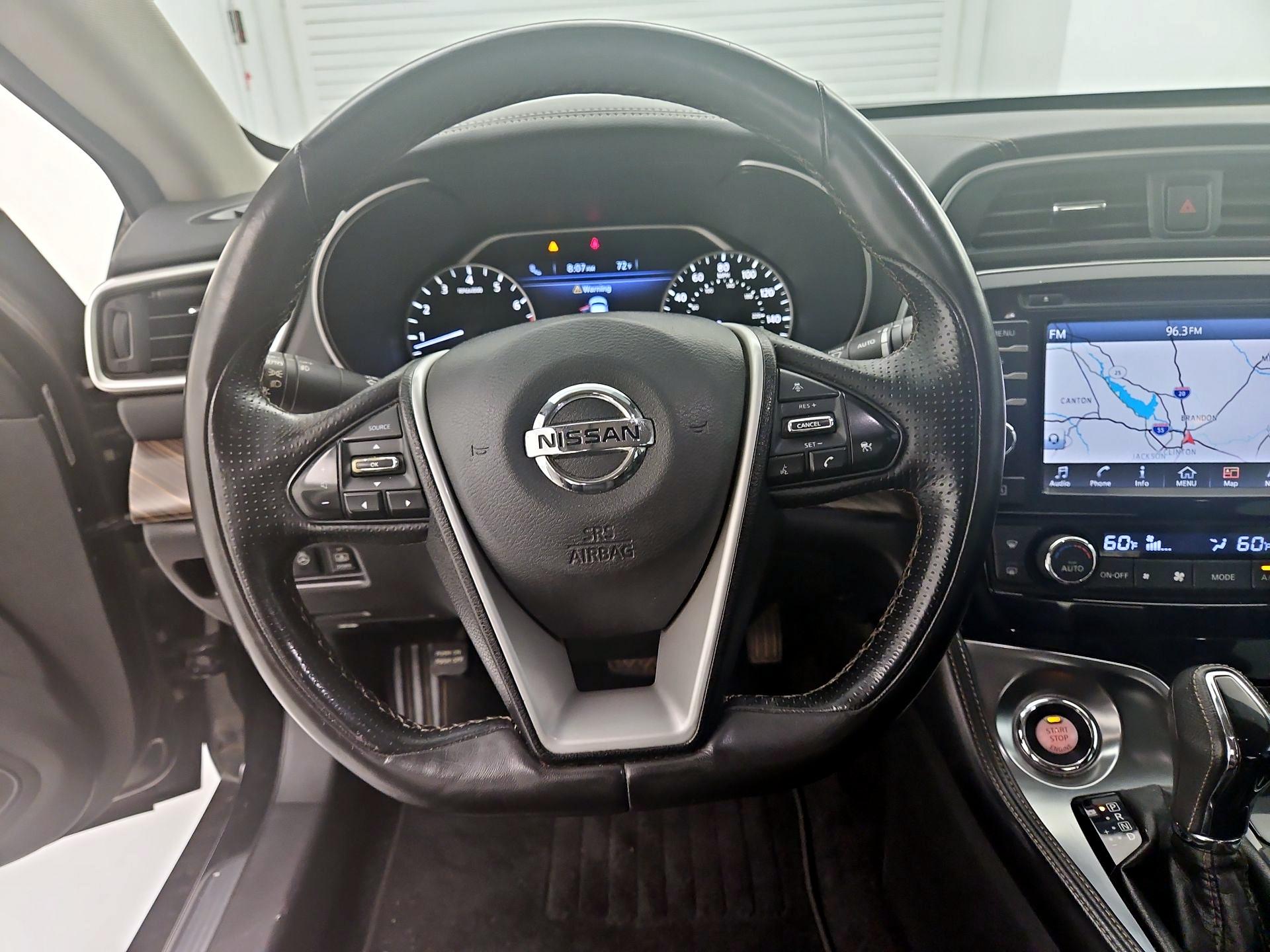 Thumbnail: 2016 Nissan Maxima - 10