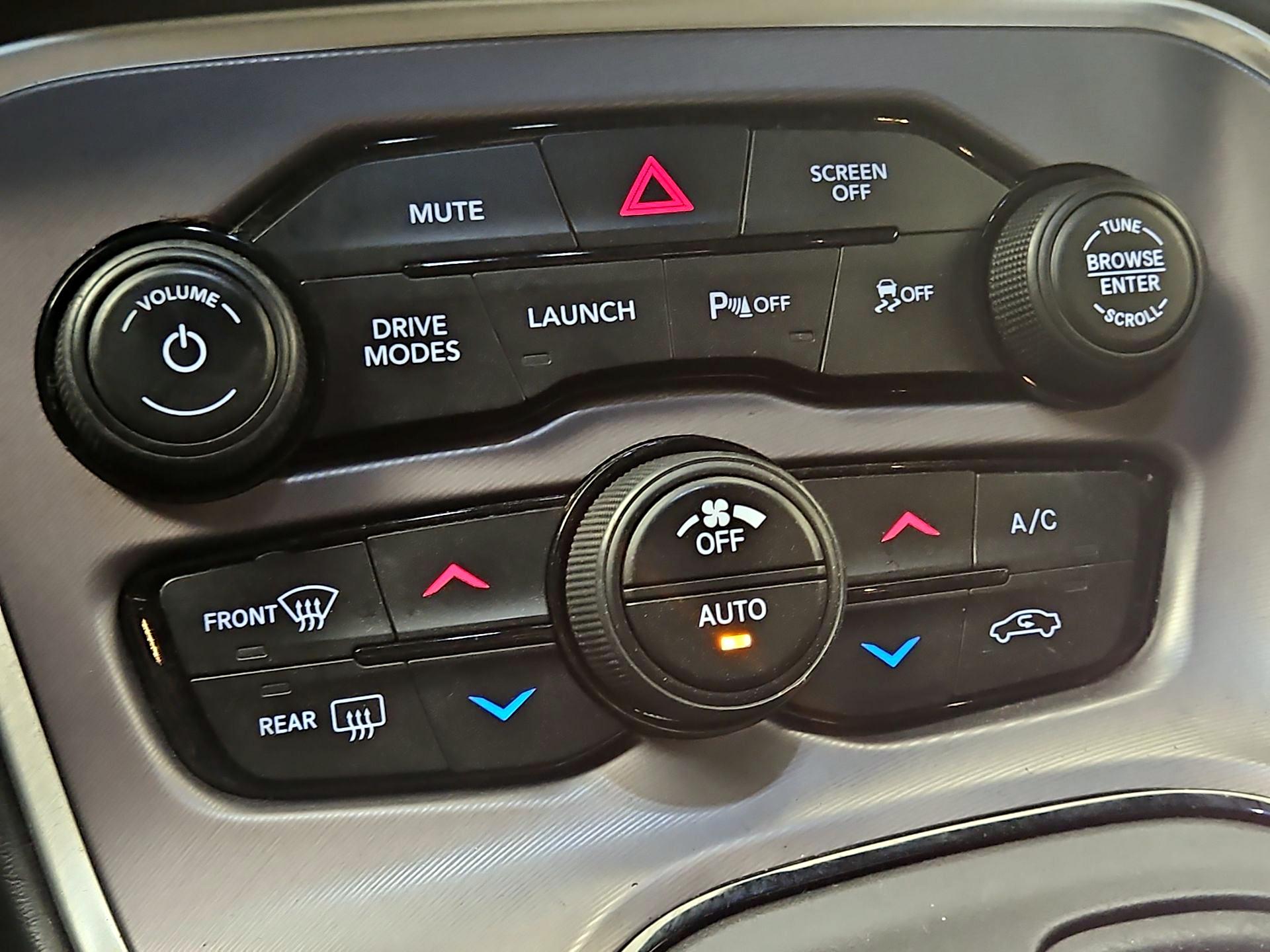 Thumbnail: 2019 Dodge Challenger - 16