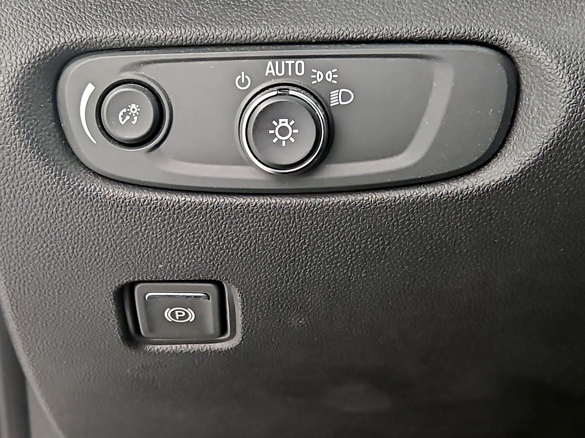 Thumbnail: 2023 Chevrolet Blazer - 13