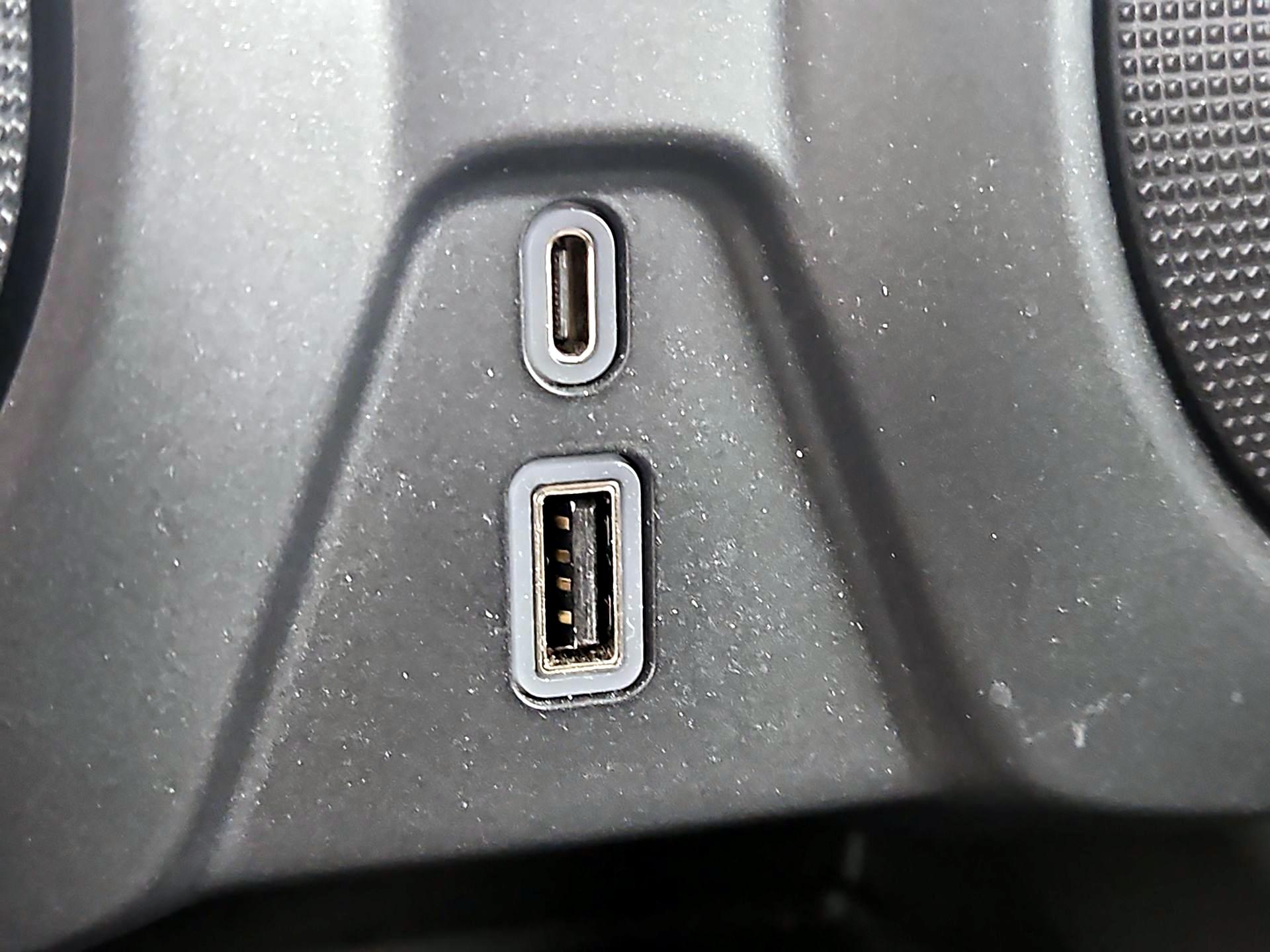 Thumbnail: 2023 Chevrolet Blazer - 18