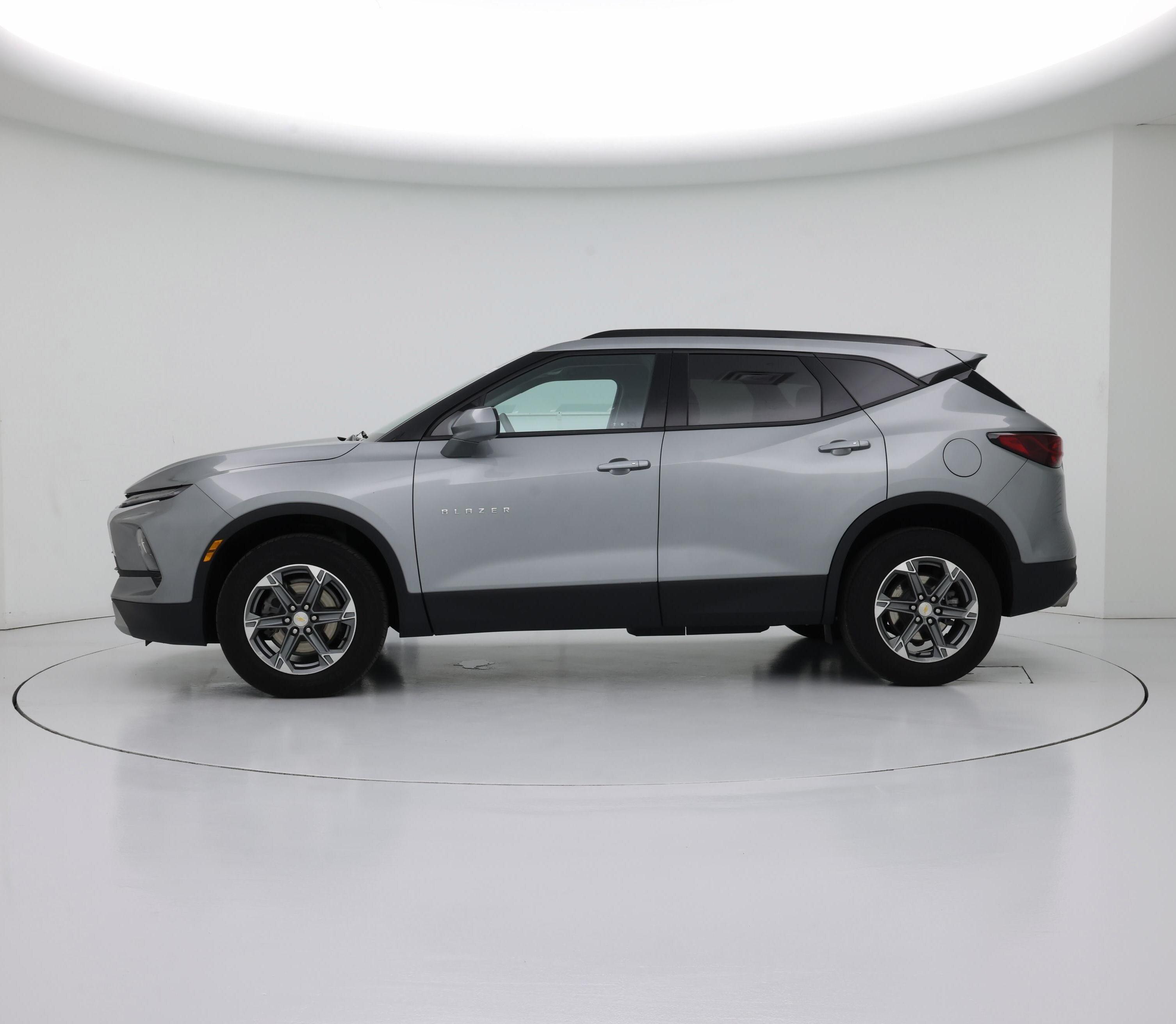 Thumbnail: 2023 Chevrolet Blazer - 3