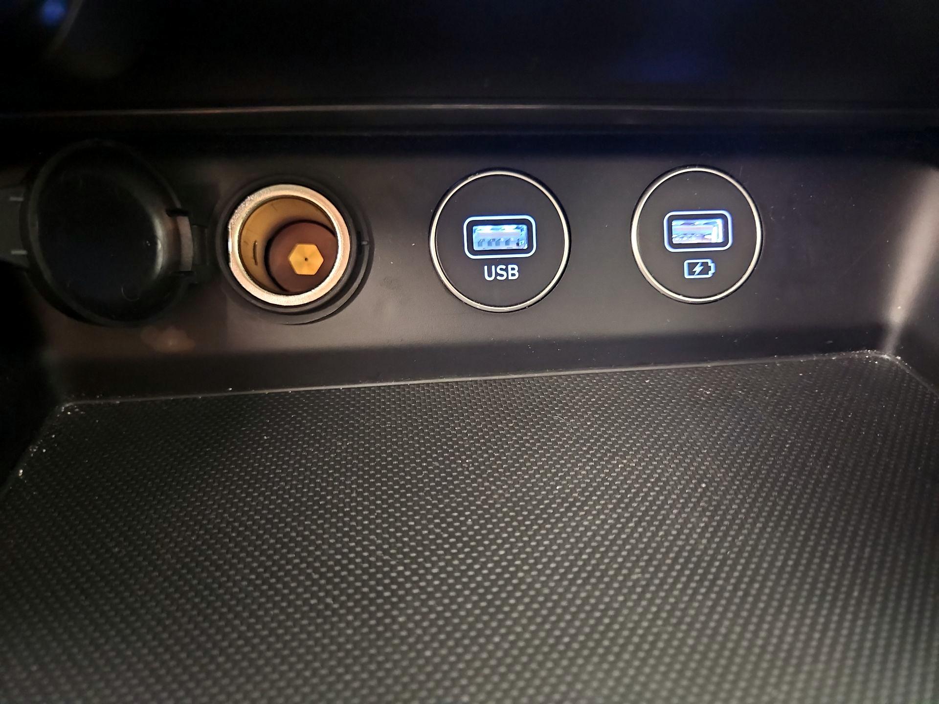 Thumbnail: 2023 Genesis G70 - 19