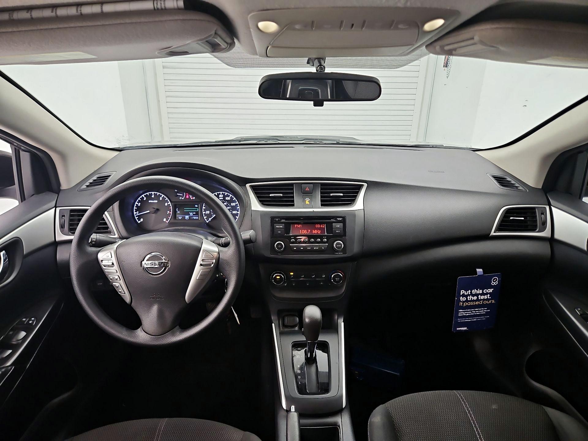 Thumbnail: 2016 Nissan Sentra - 9