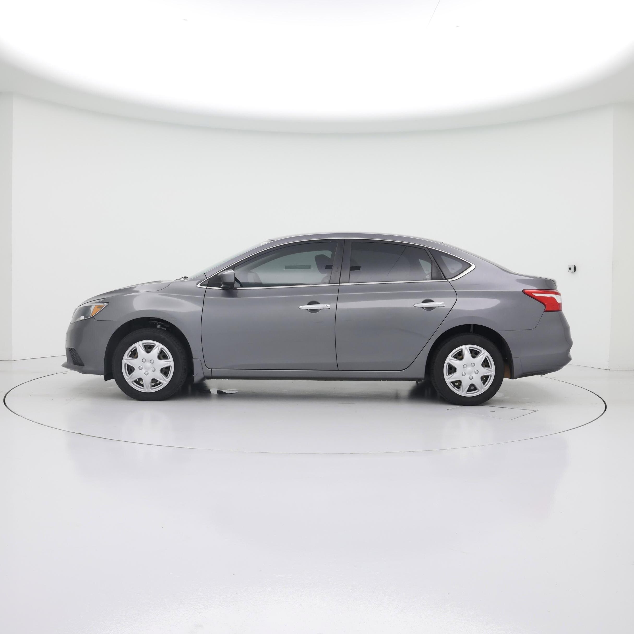 Thumbnail: 2016 Nissan Sentra - 3