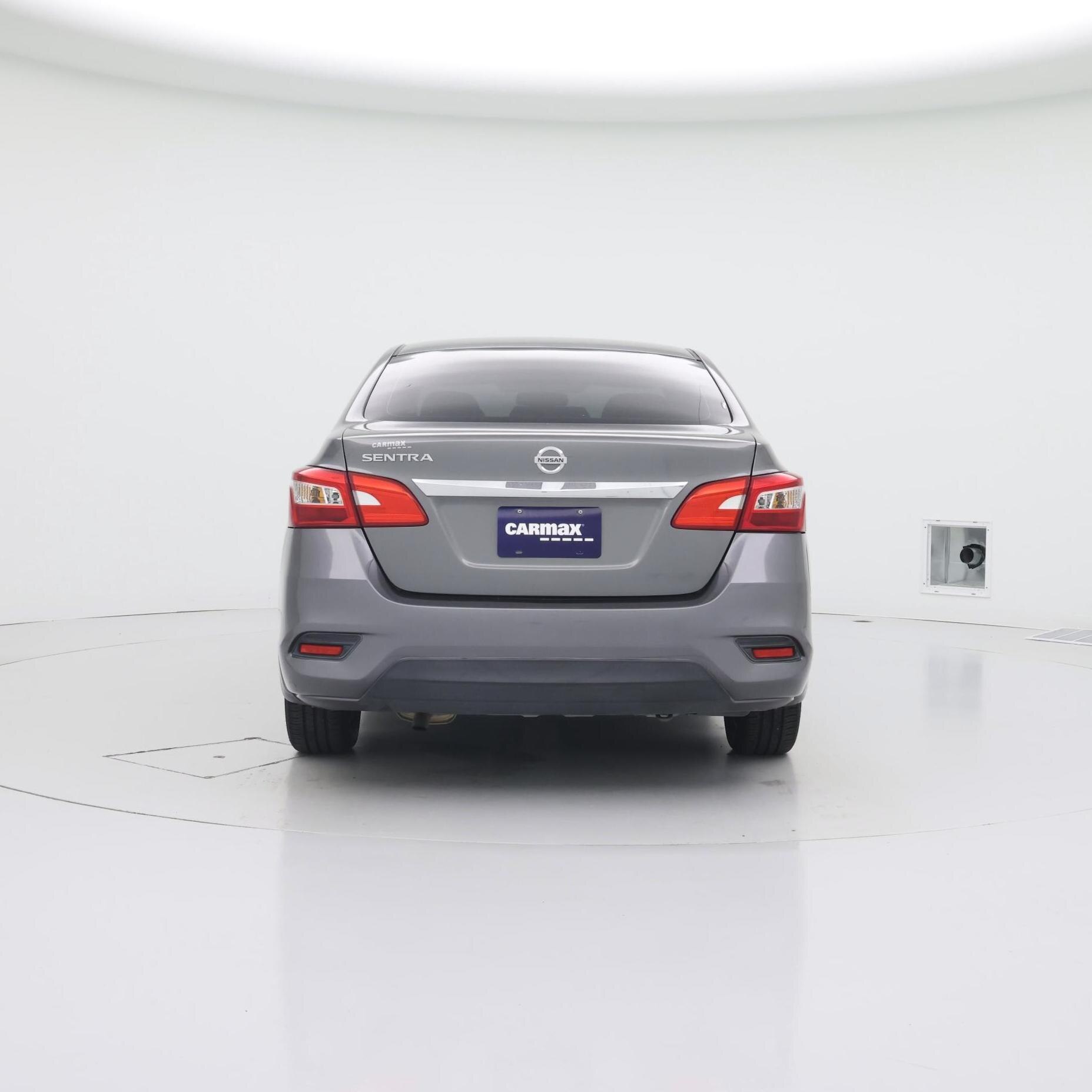 Thumbnail: 2016 Nissan Sentra - 6