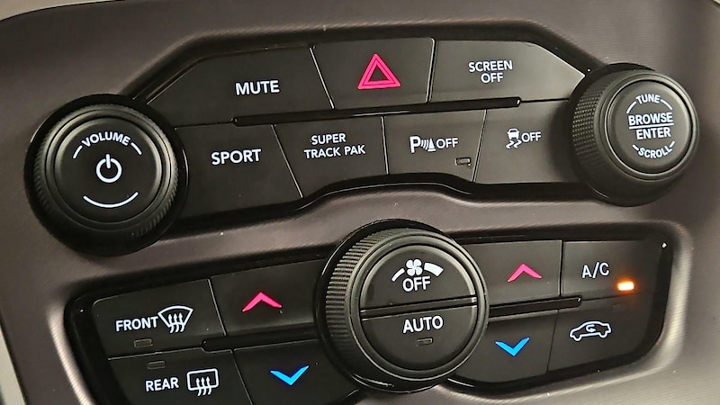2022 Dodge Challenger R/T 16
