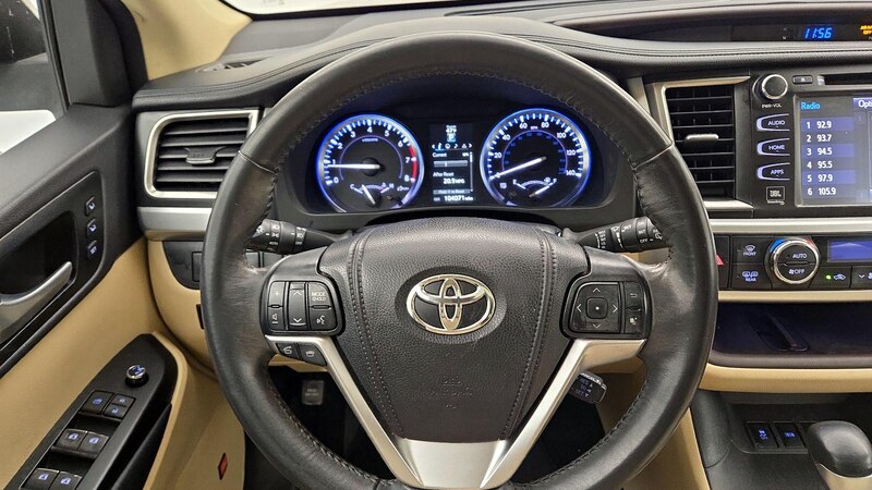 2015 Toyota Highlander Limited 10