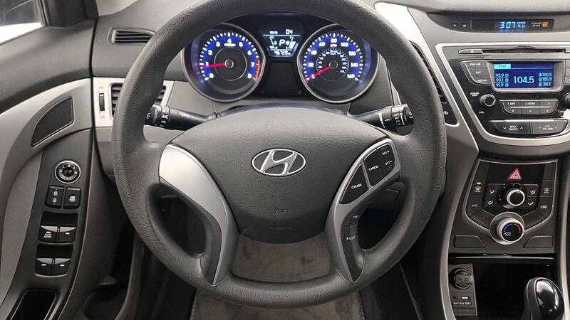 2016 Hyundai Elantra SE 10