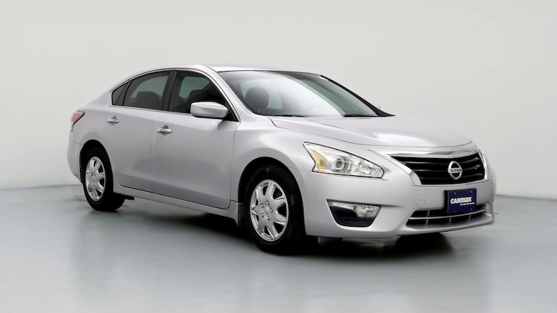 2014 Nissan Altima S Hero Image