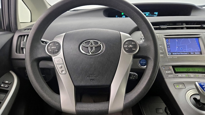 2014 Toyota Prius Two 10