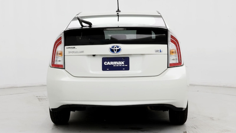 2014 Toyota Prius Two 6