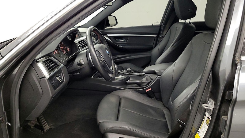 2017 BMW 3 Series 330xi 11