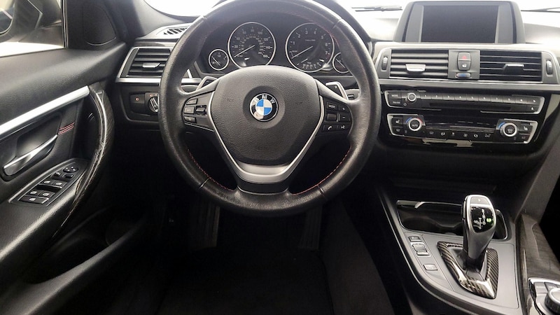 2017 BMW 3 Series 330i 10