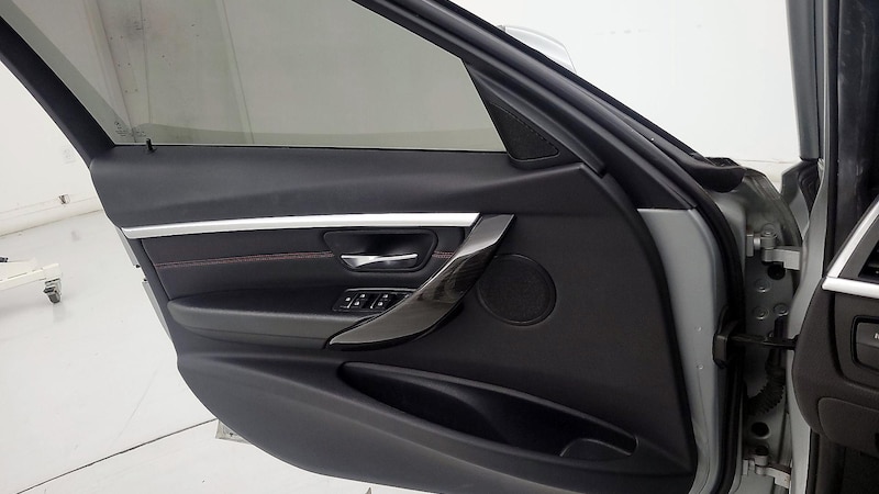 2017 BMW 3 Series 330i 12