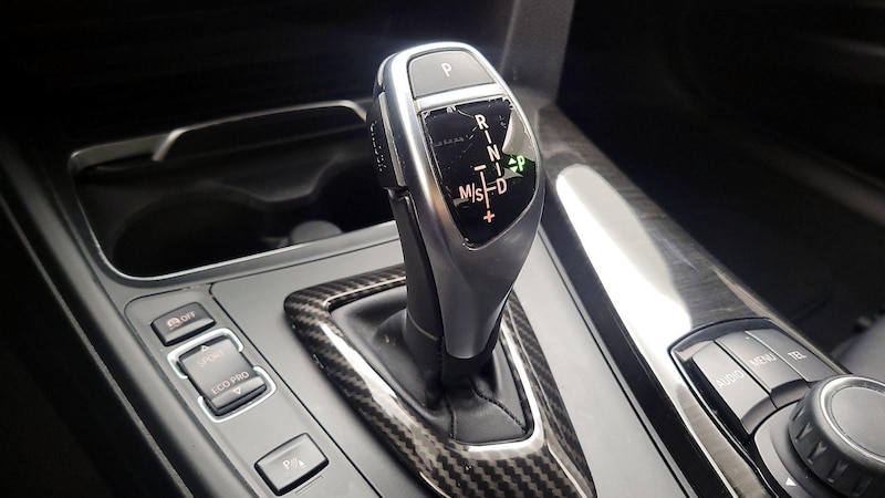 2017 BMW 3 Series 330i 15