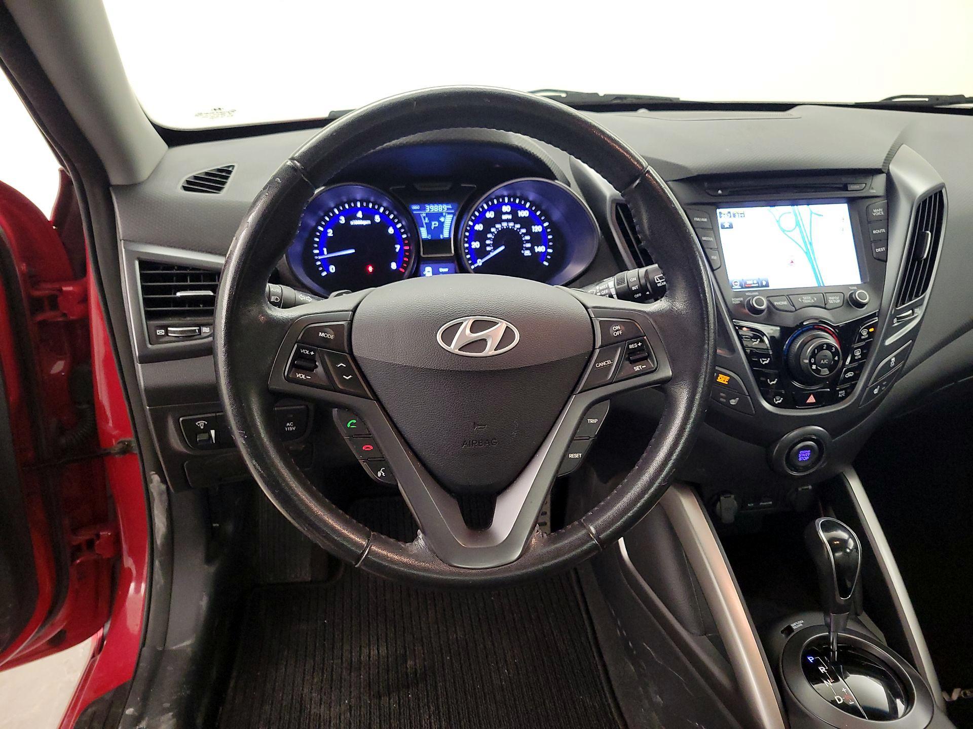 Thumbnail: 2013 Hyundai Veloster - 10