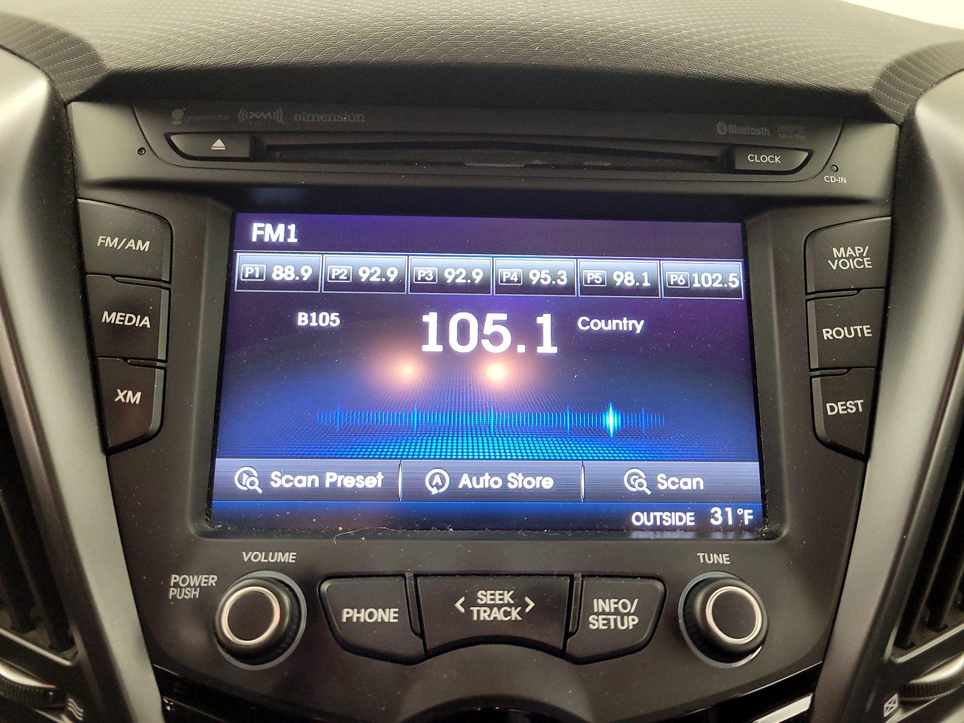 Thumbnail: 2013 Hyundai Veloster - 16