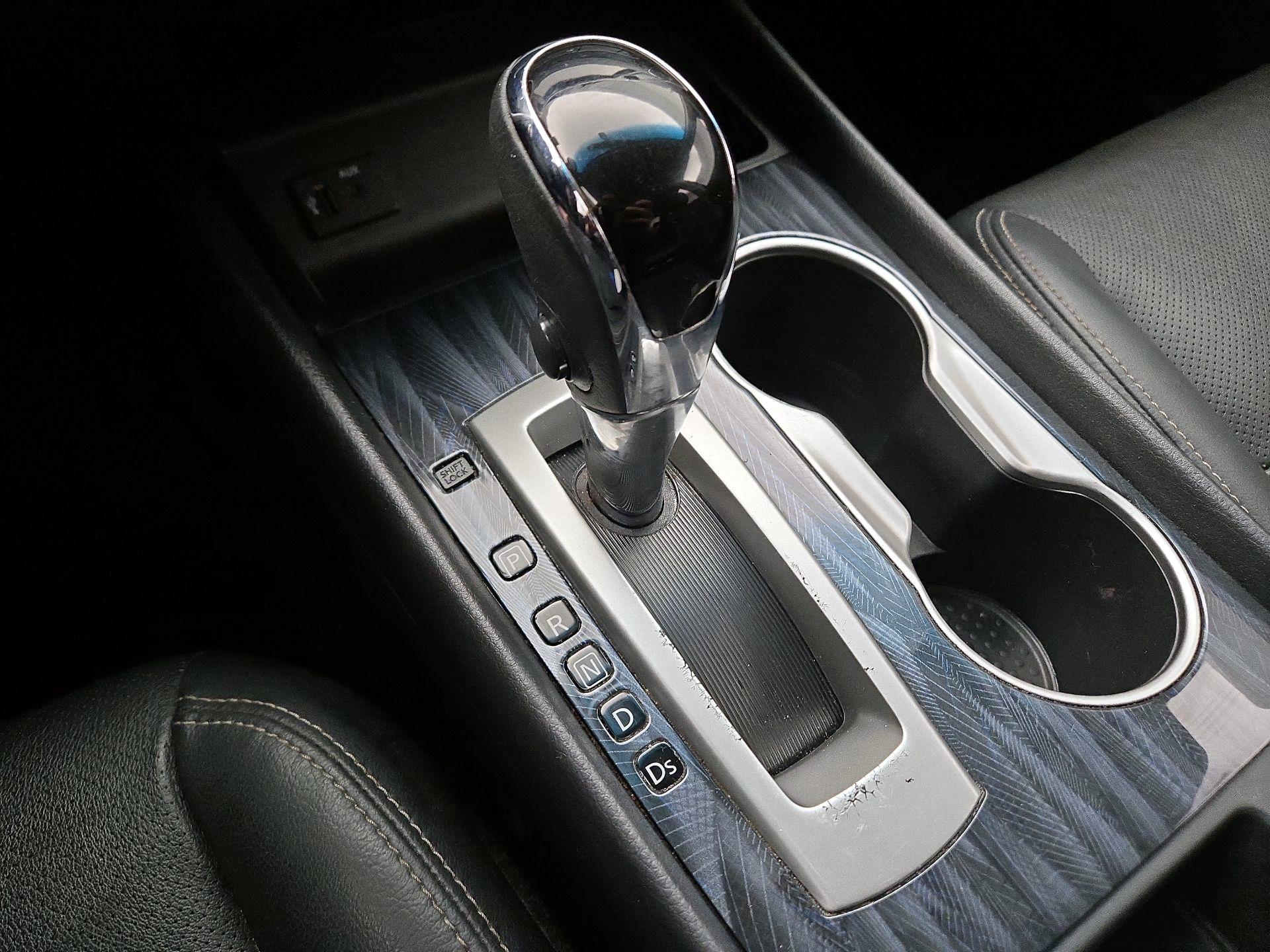 Thumbnail: 2016 Nissan Altima - 18