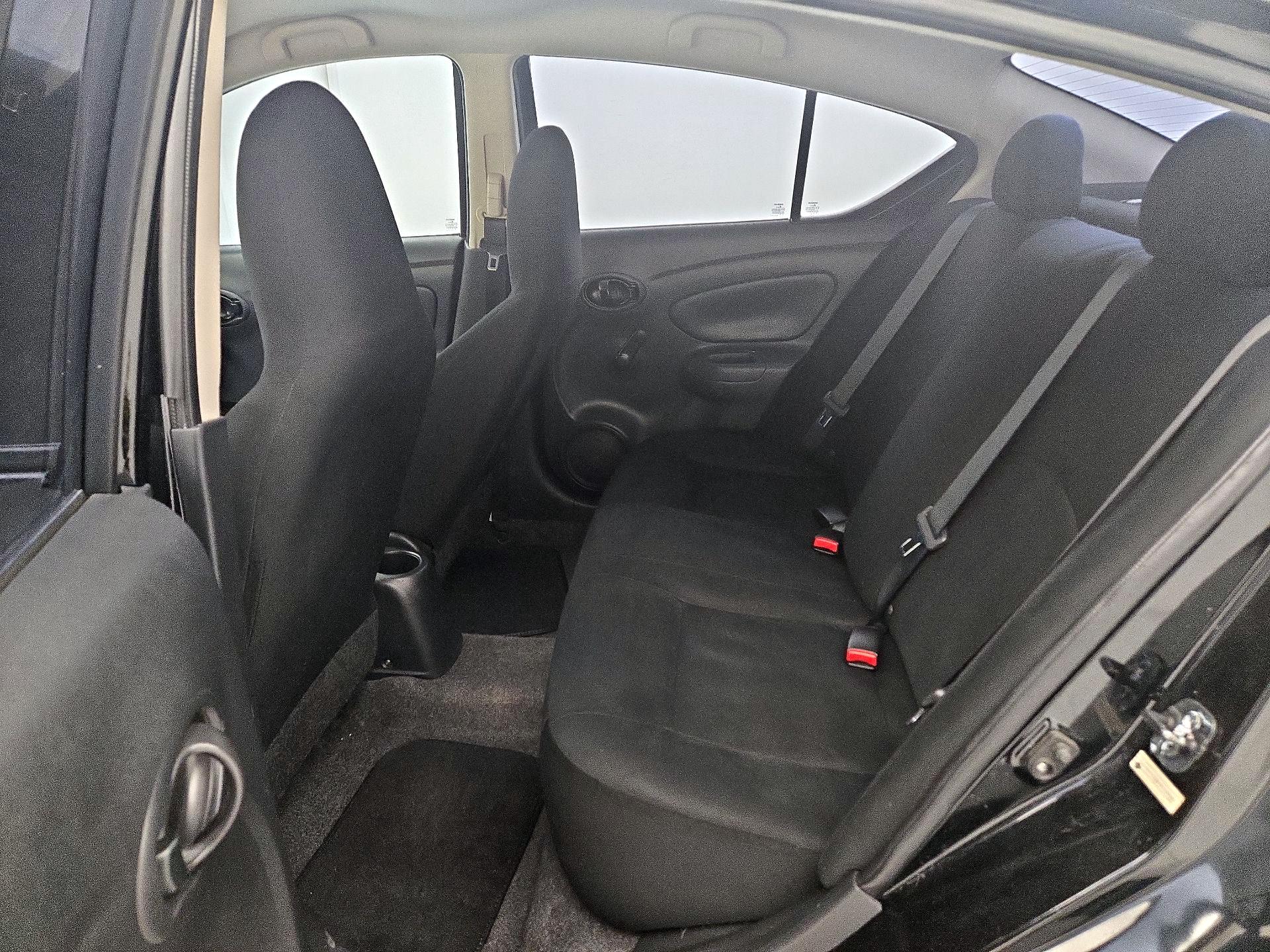 Thumbnail: 2015 Nissan Versa - 18