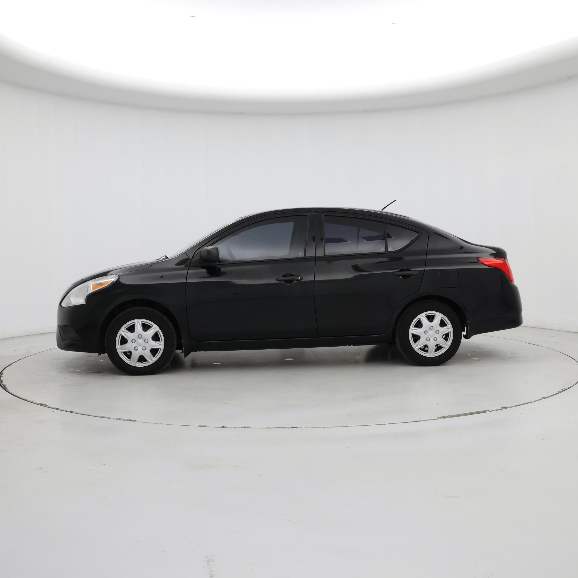 Thumbnail: 2015 Nissan Versa - 3