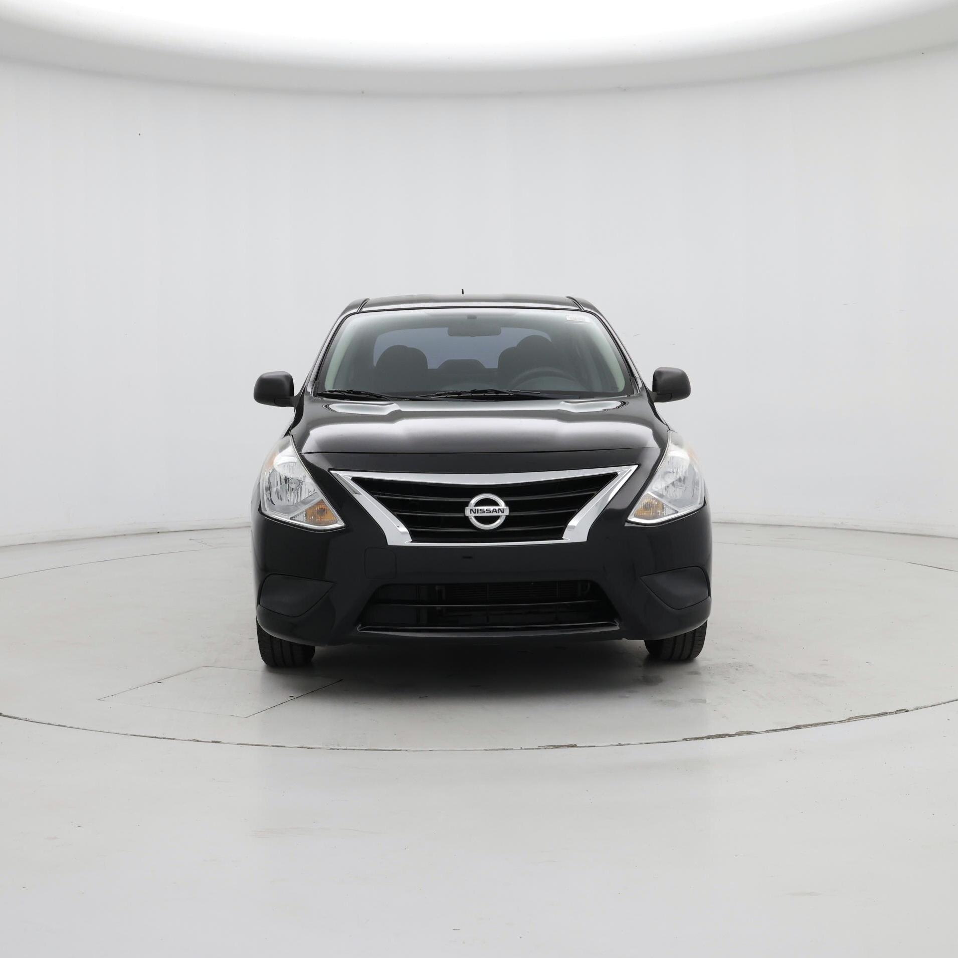 Thumbnail: 2015 Nissan Versa - 5