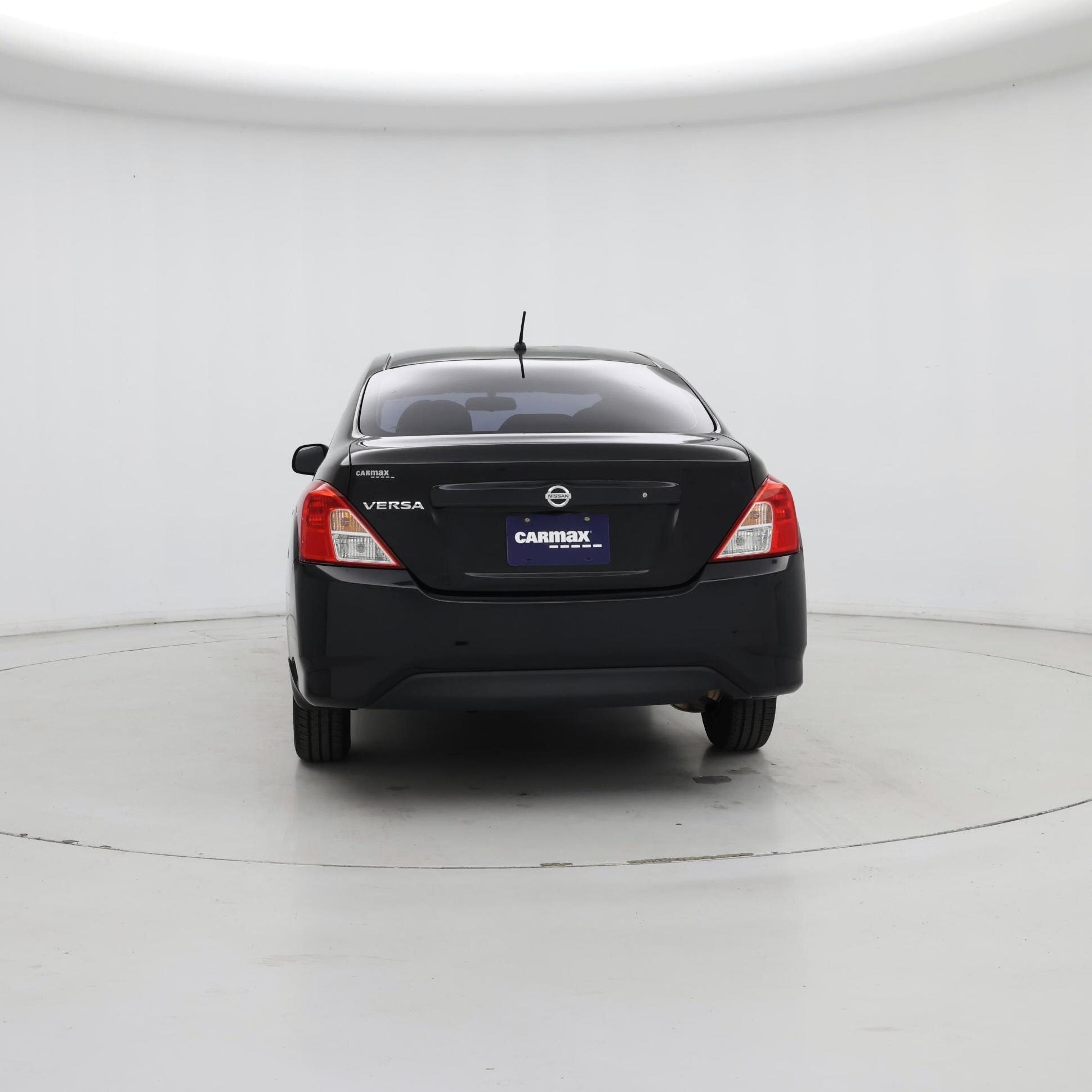 Thumbnail: 2015 Nissan Versa - 6