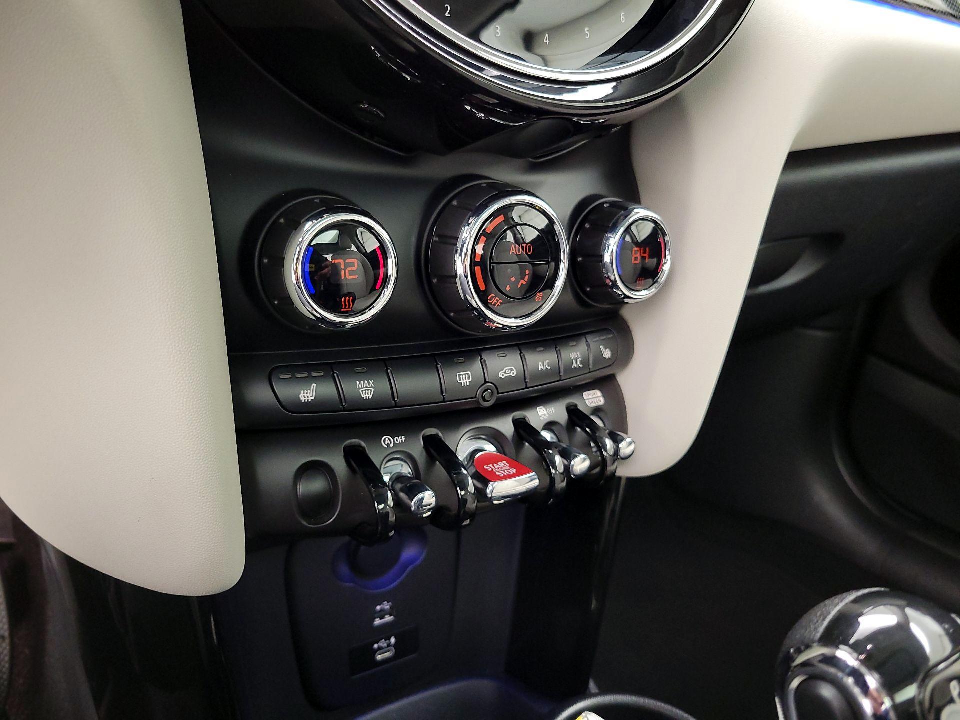 Thumbnail: 2022 MINI Cooper Hardtop - 15