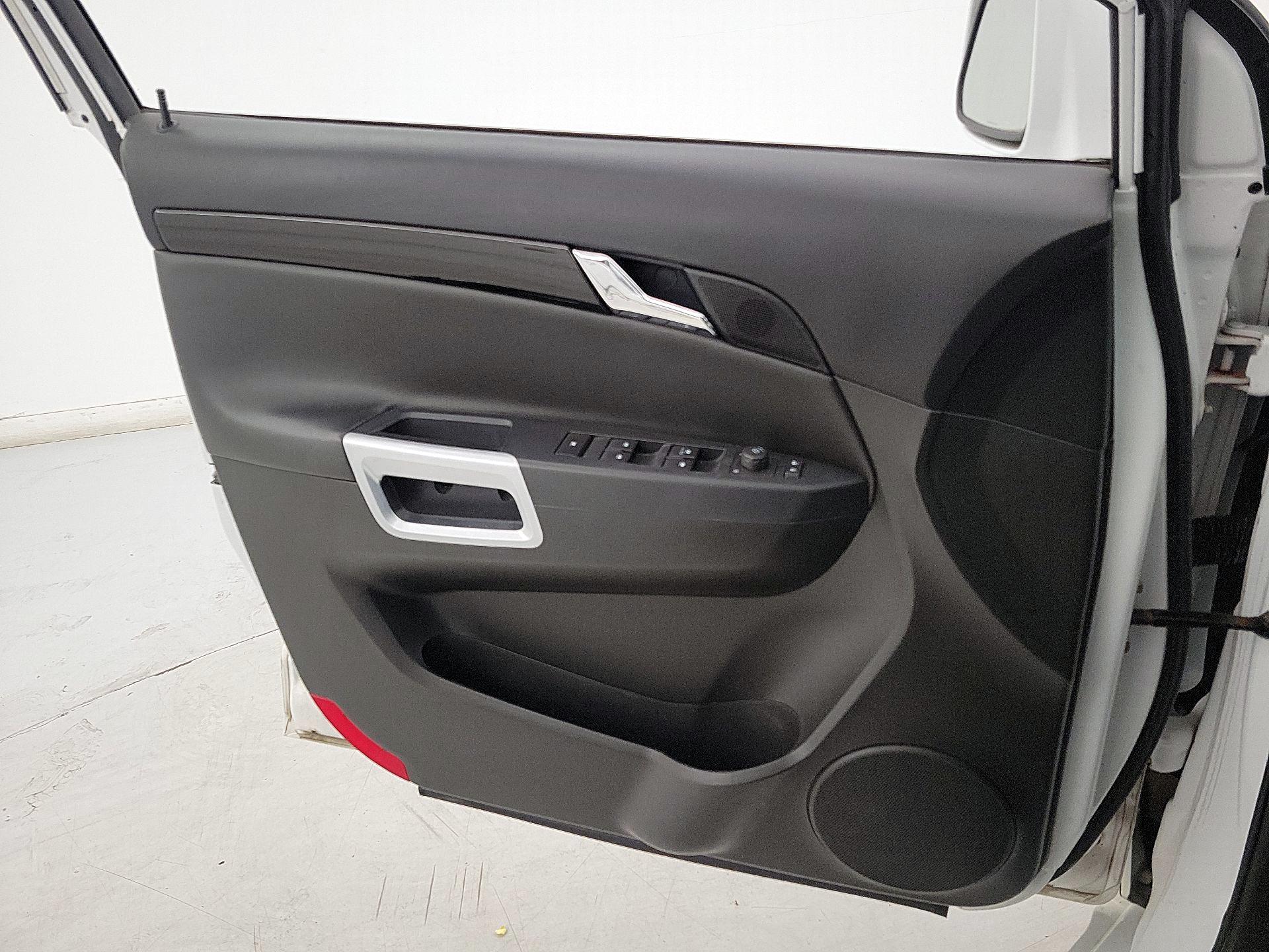 Thumbnail: 2014 Chevrolet Captiva Sport - 12