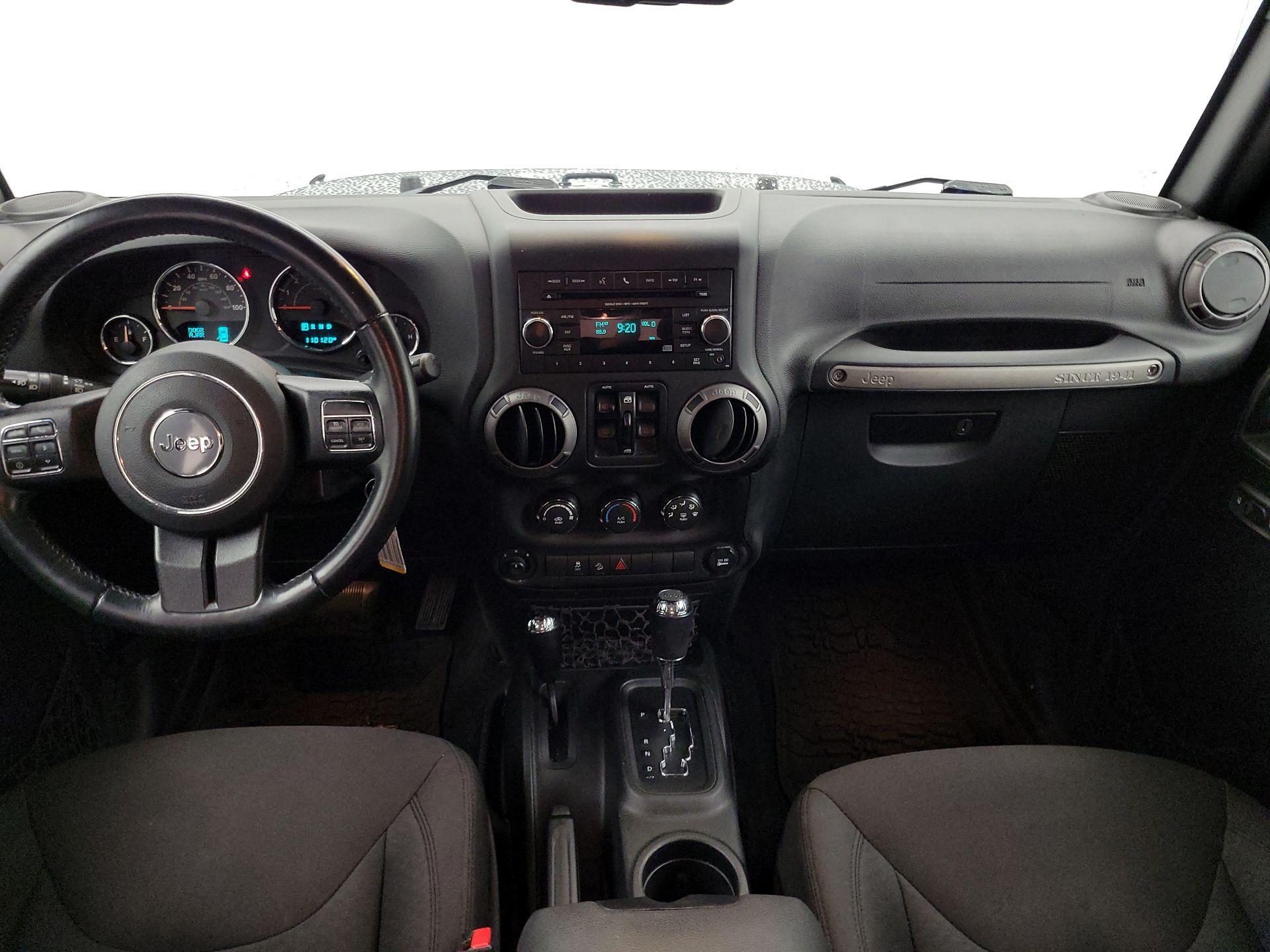 Thumbnail: 2016 Jeep Wrangler - 9