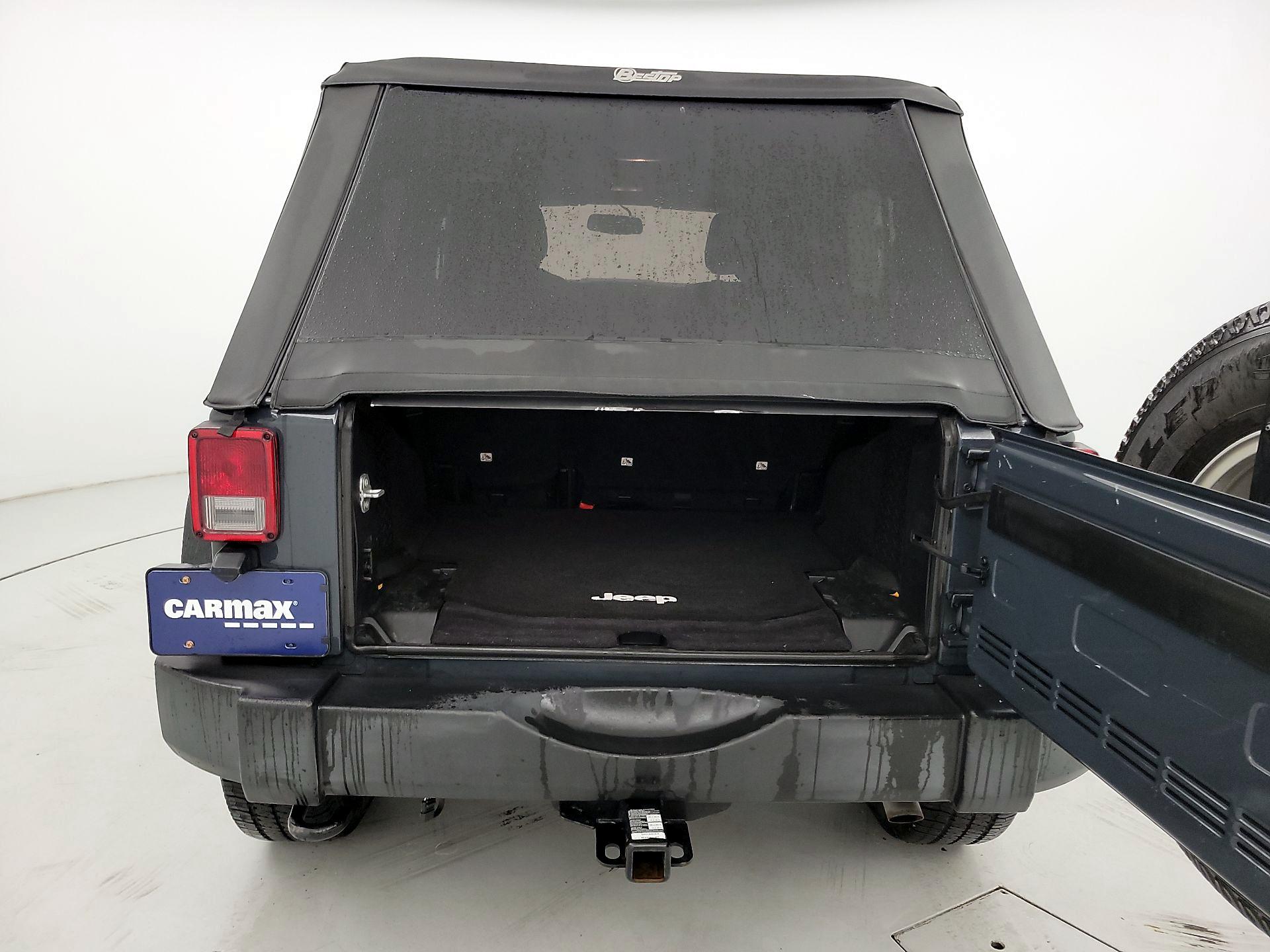 Thumbnail: 2016 Jeep Wrangler - 18