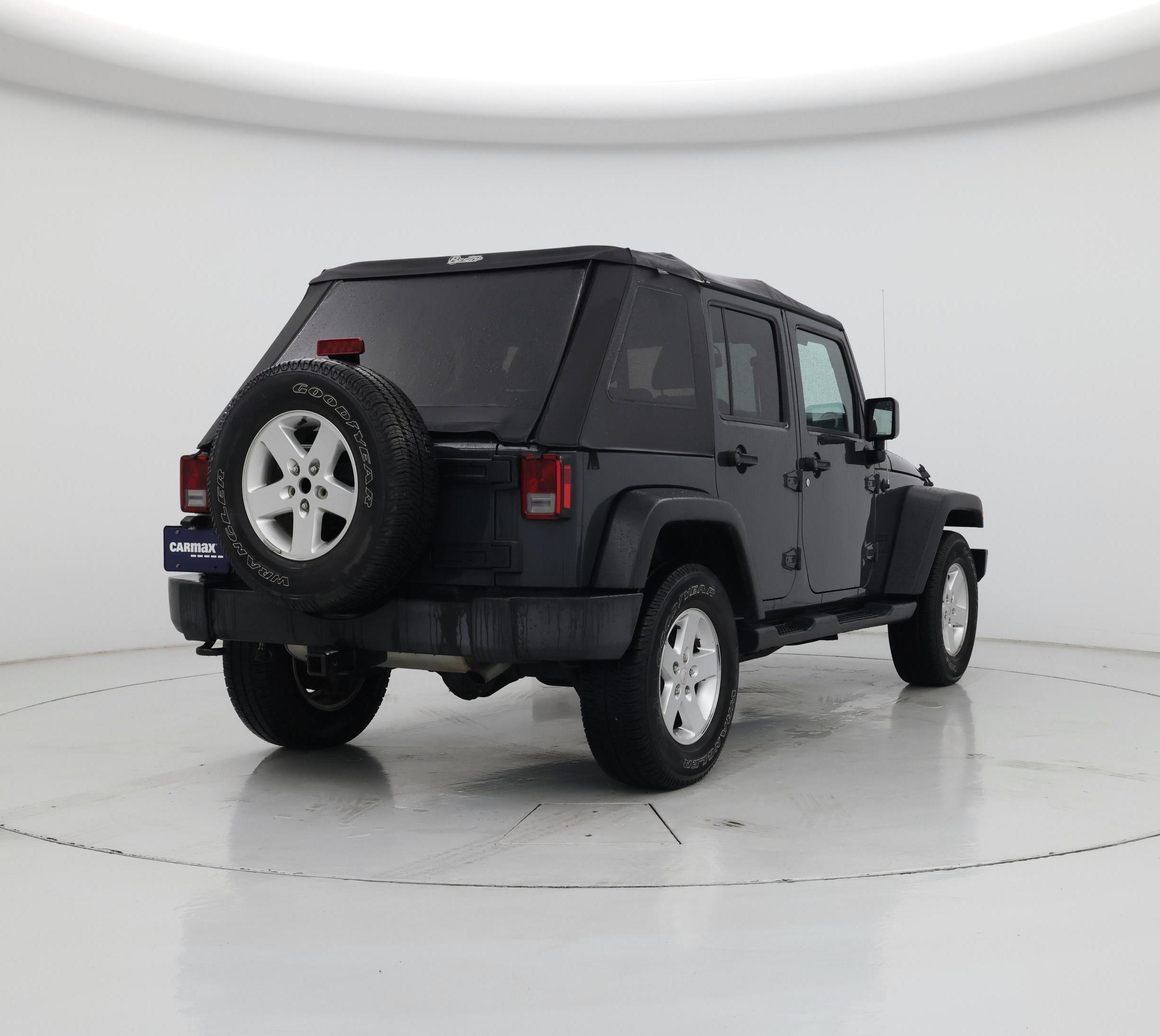 Thumbnail: 2016 Jeep Wrangler - 8