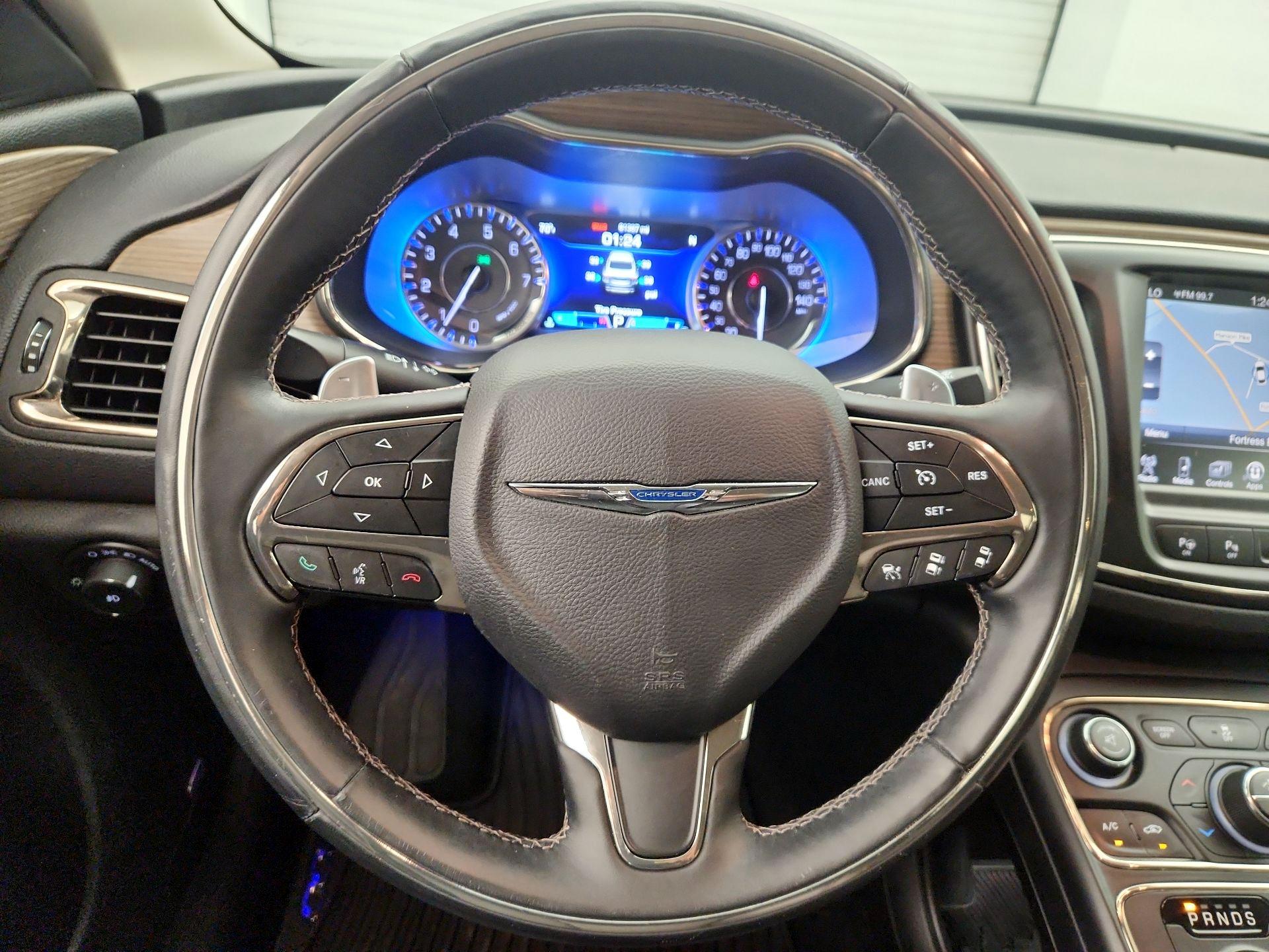 Thumbnail: 2015 Chrysler 200 - 10