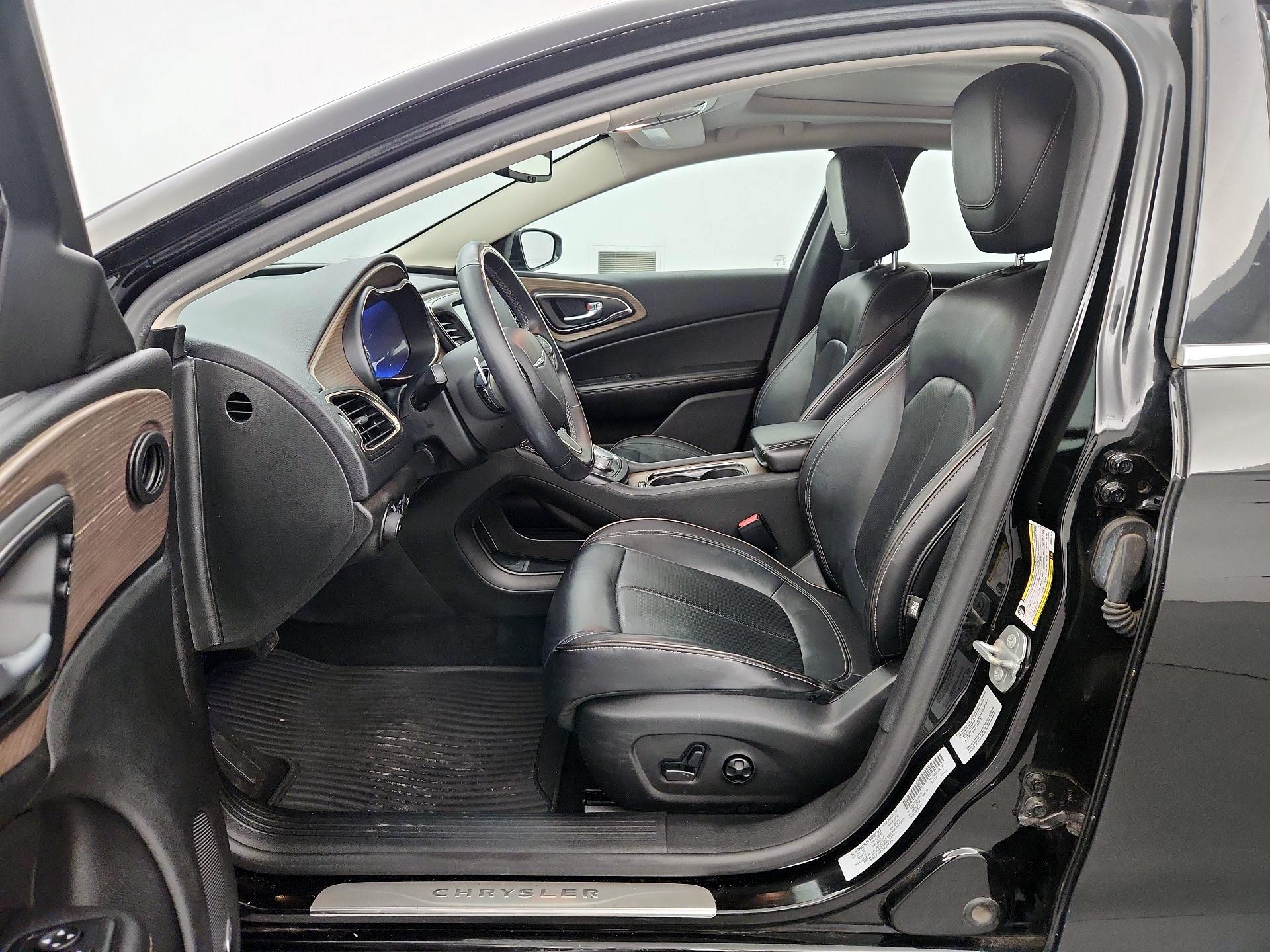 Thumbnail: 2015 Chrysler 200 - 11