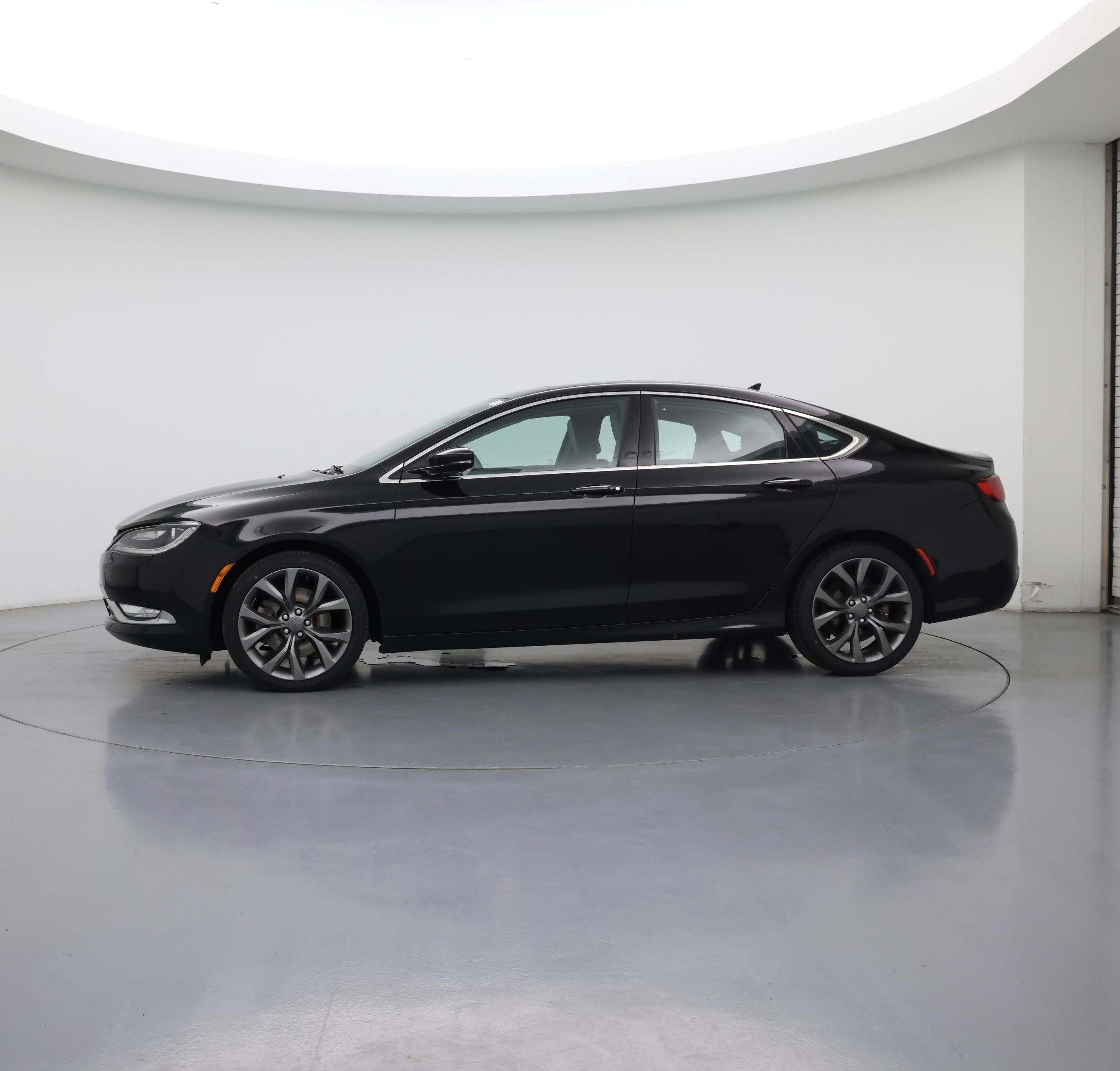 Thumbnail: 2015 Chrysler 200 - 3
