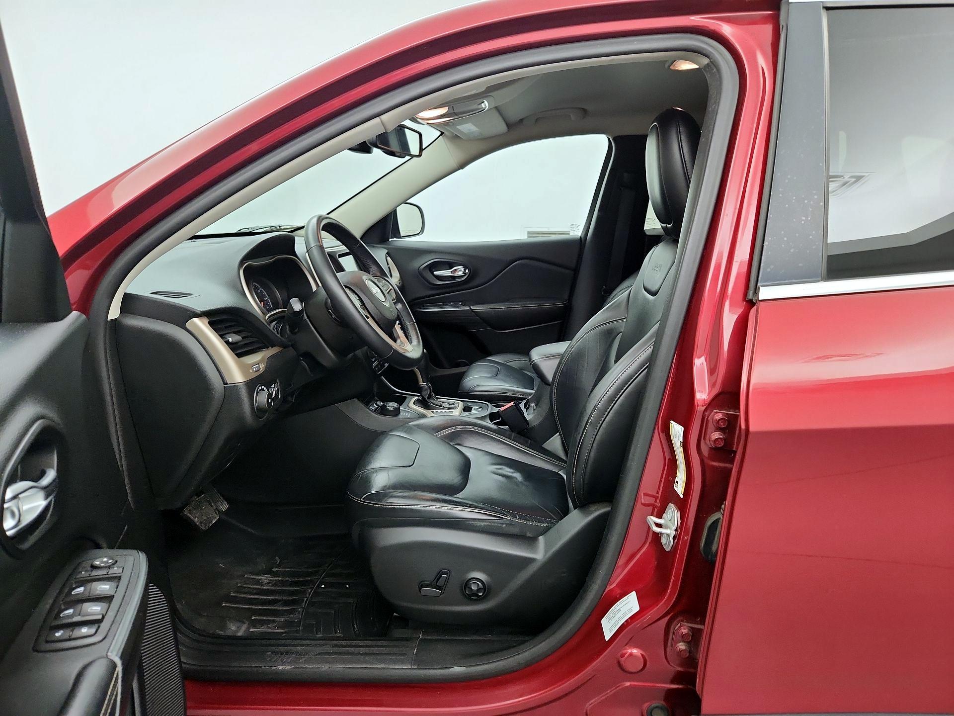 Thumbnail: 2015 Jeep Cherokee - 11