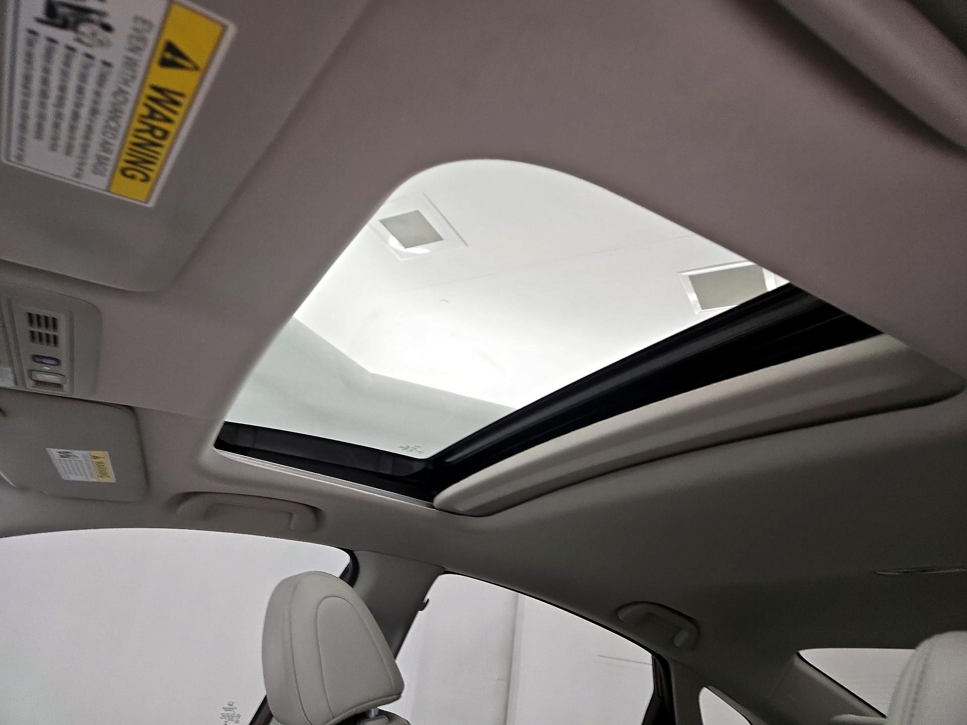 Thumbnail: 2019 Honda Insight - 20