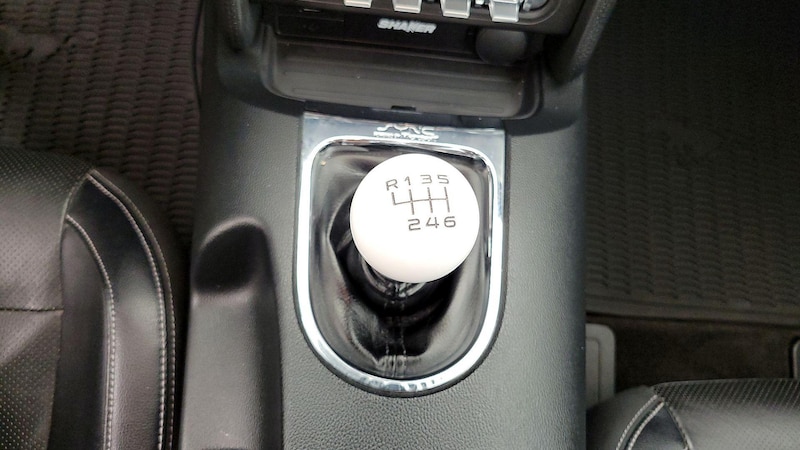 2015 Ford Mustang  18