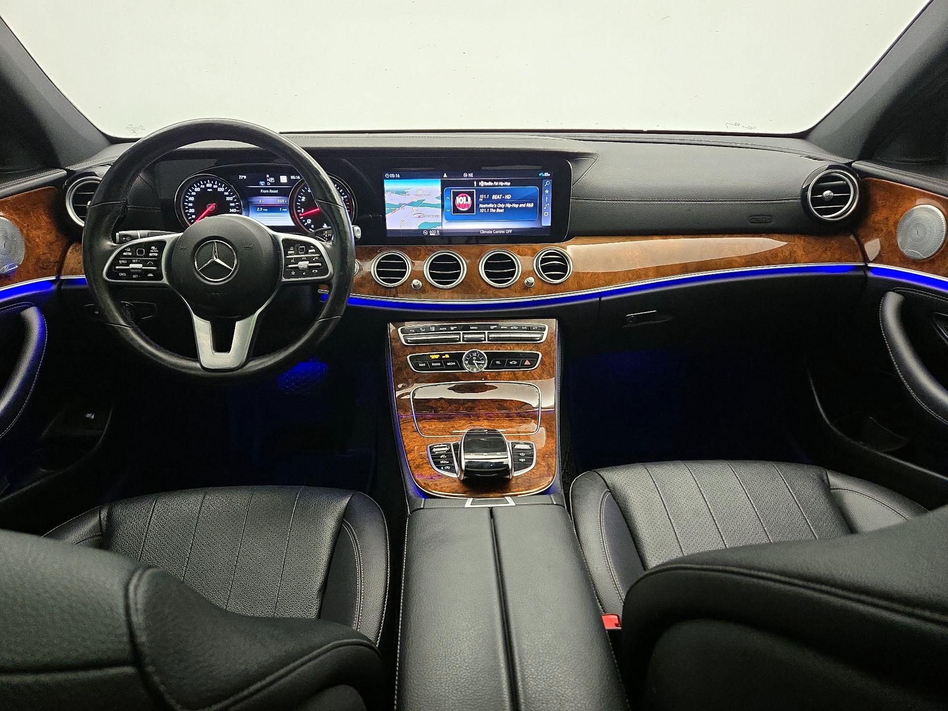 Thumbnail: 2019 Mercedes-Benz E-Class - 9