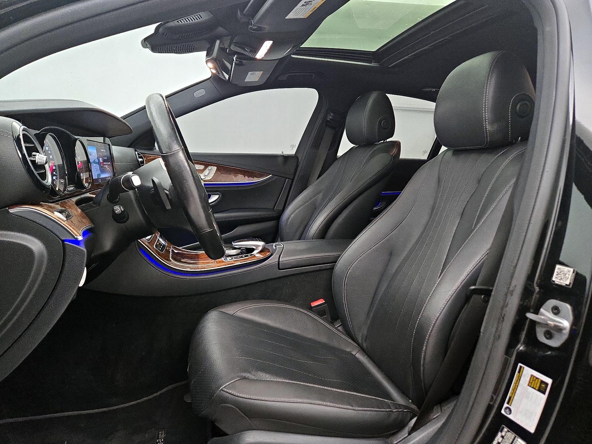 Thumbnail: 2019 Mercedes-Benz E-Class - 11