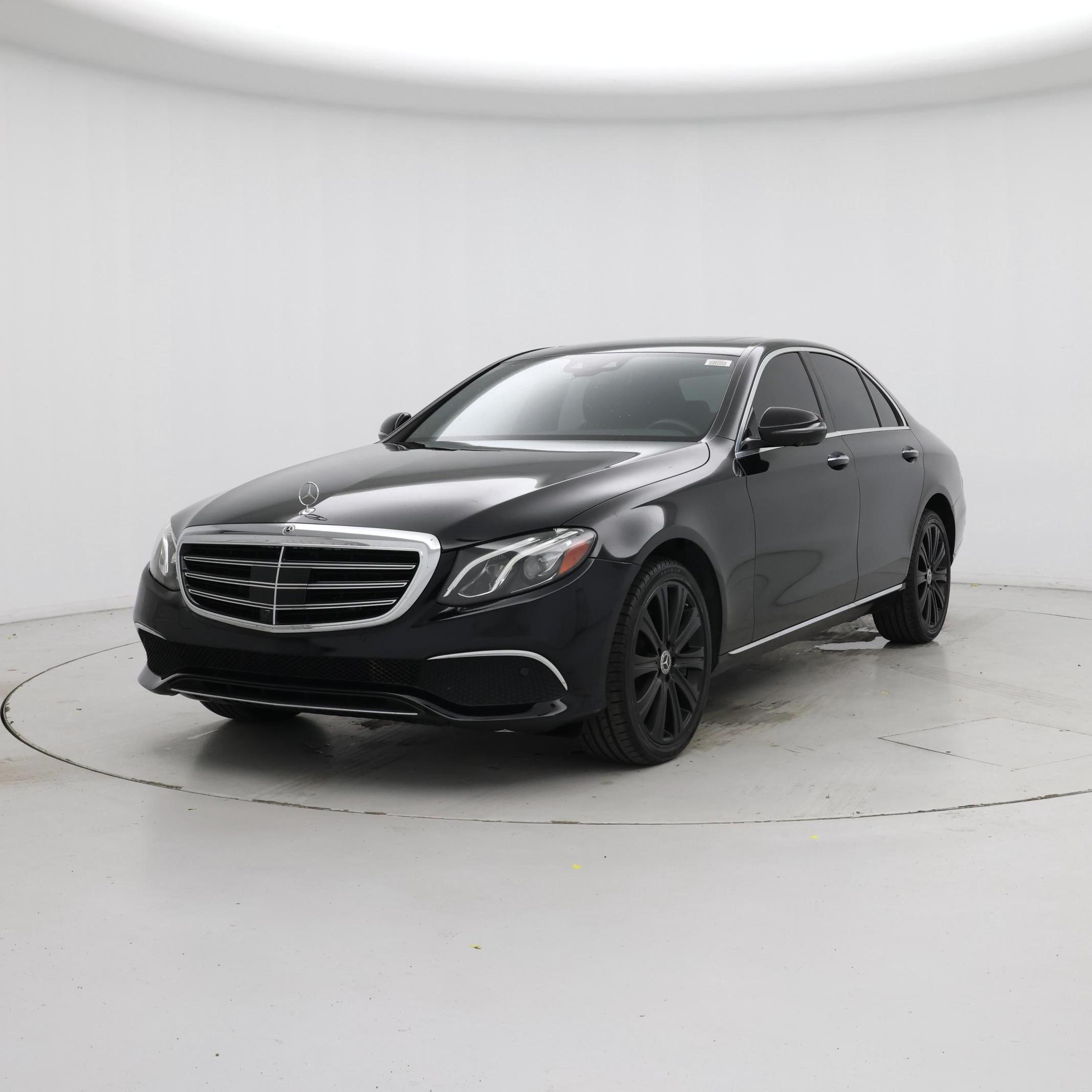 Thumbnail: 2019 Mercedes-Benz E-Class - 4