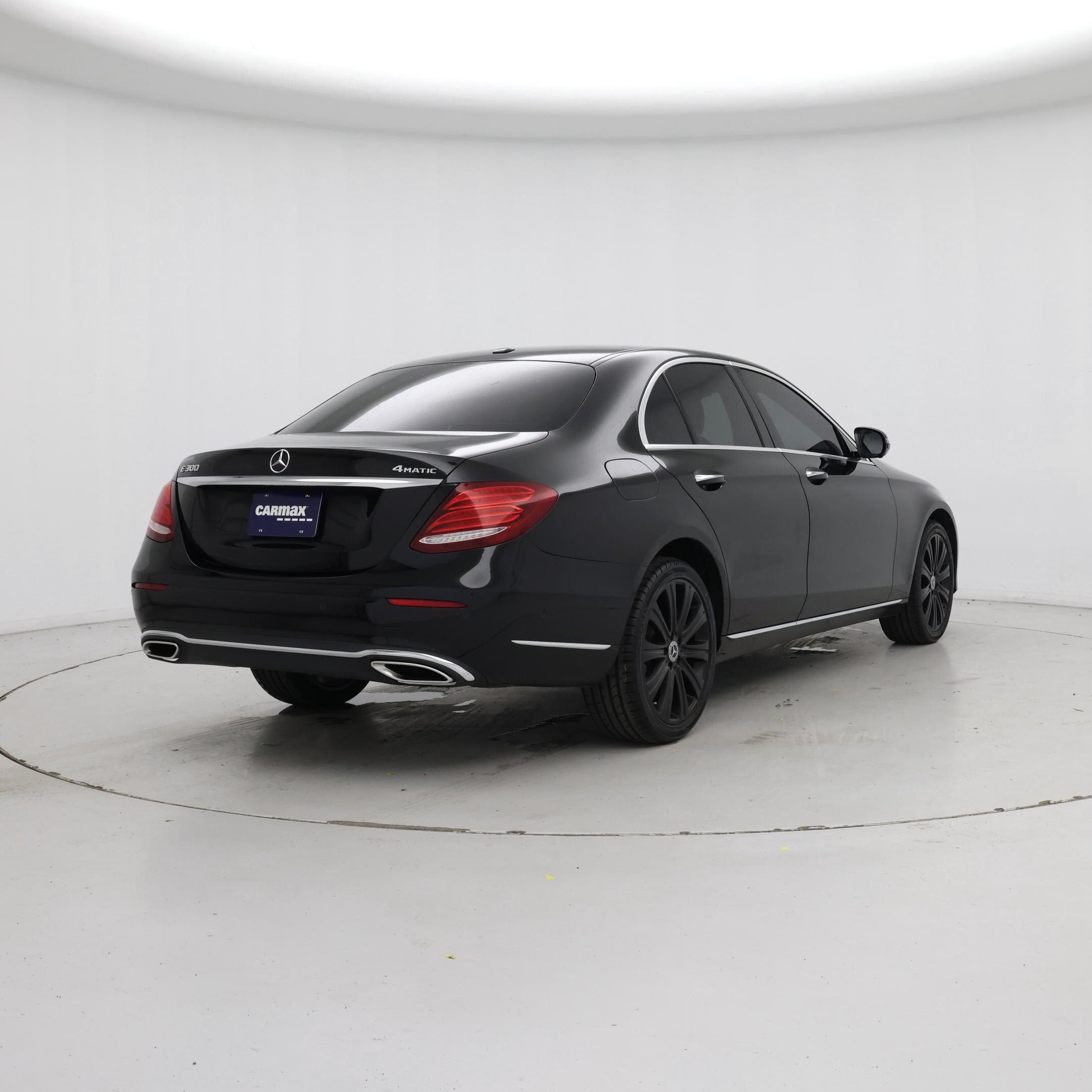 Thumbnail: 2019 Mercedes-Benz E-Class - 8