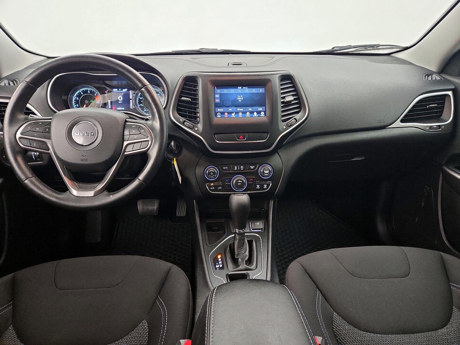 Thumbnail: 2019 Jeep Cherokee - 9