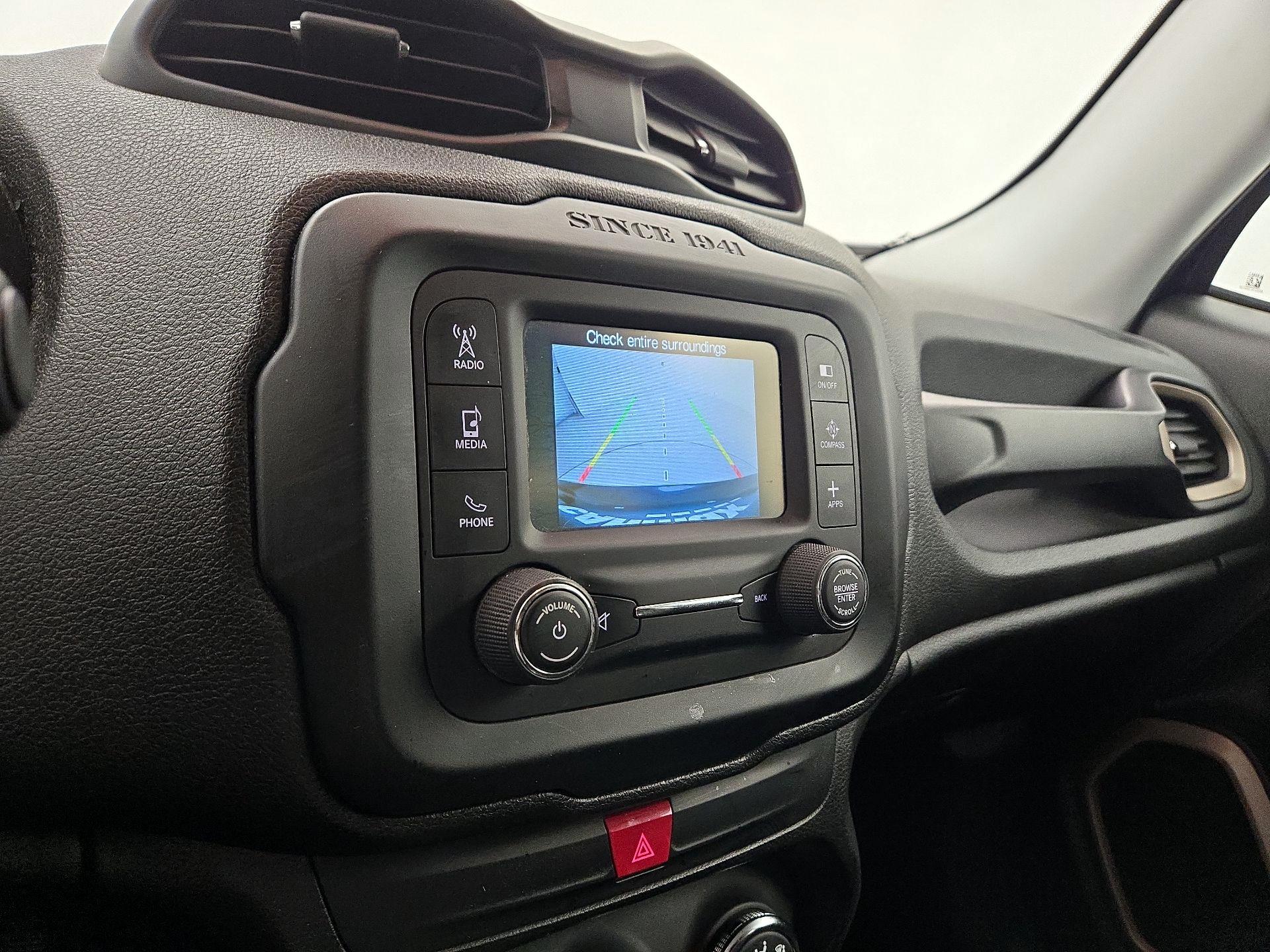 Thumbnail: 2016 Jeep Renegade - 14