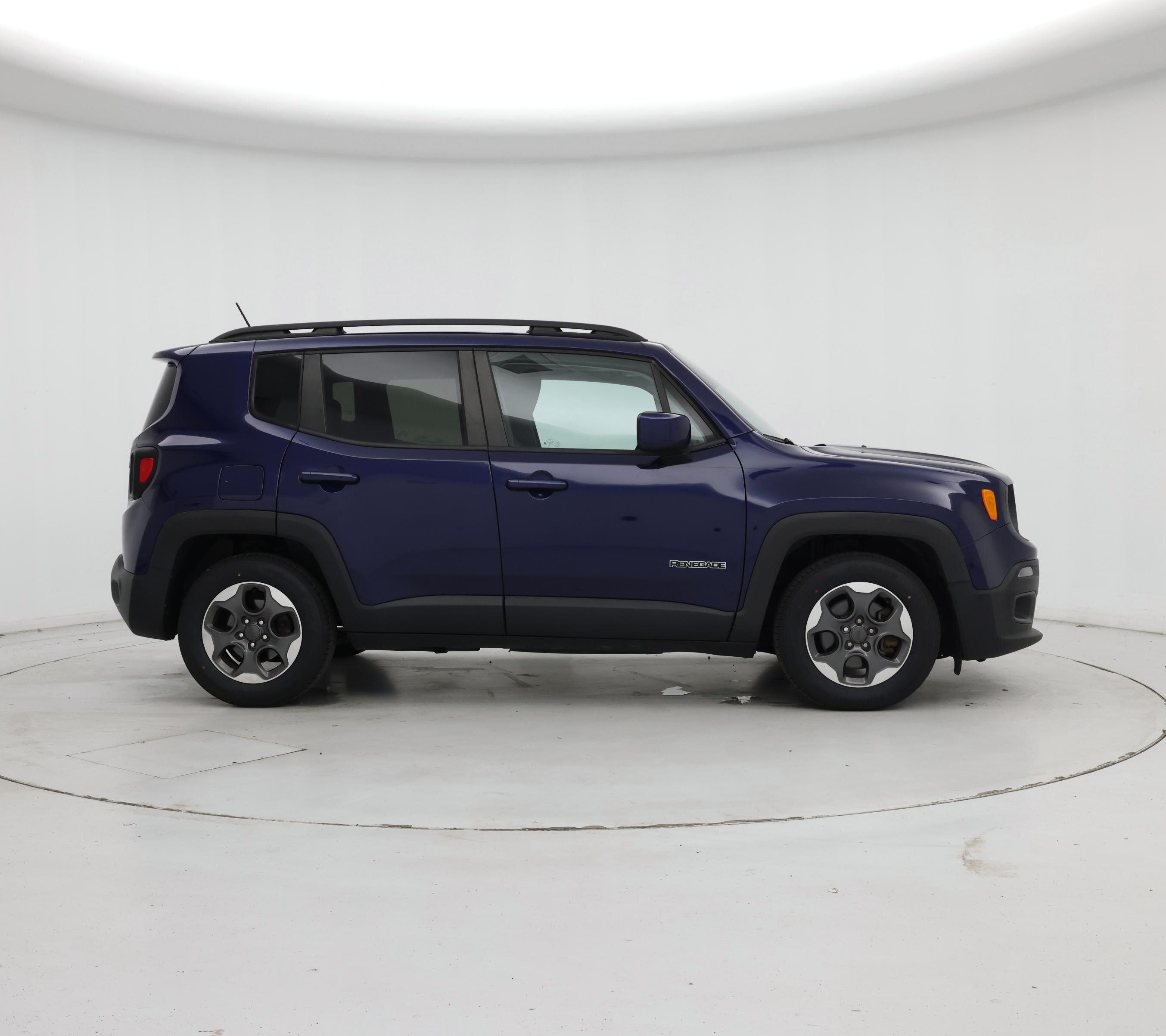 Thumbnail: 2016 Jeep Renegade - 7