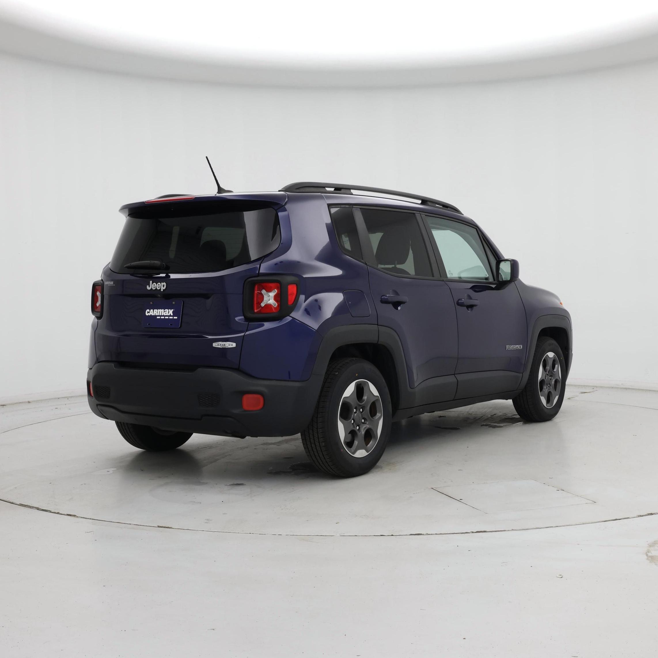 Thumbnail: 2016 Jeep Renegade - 8
