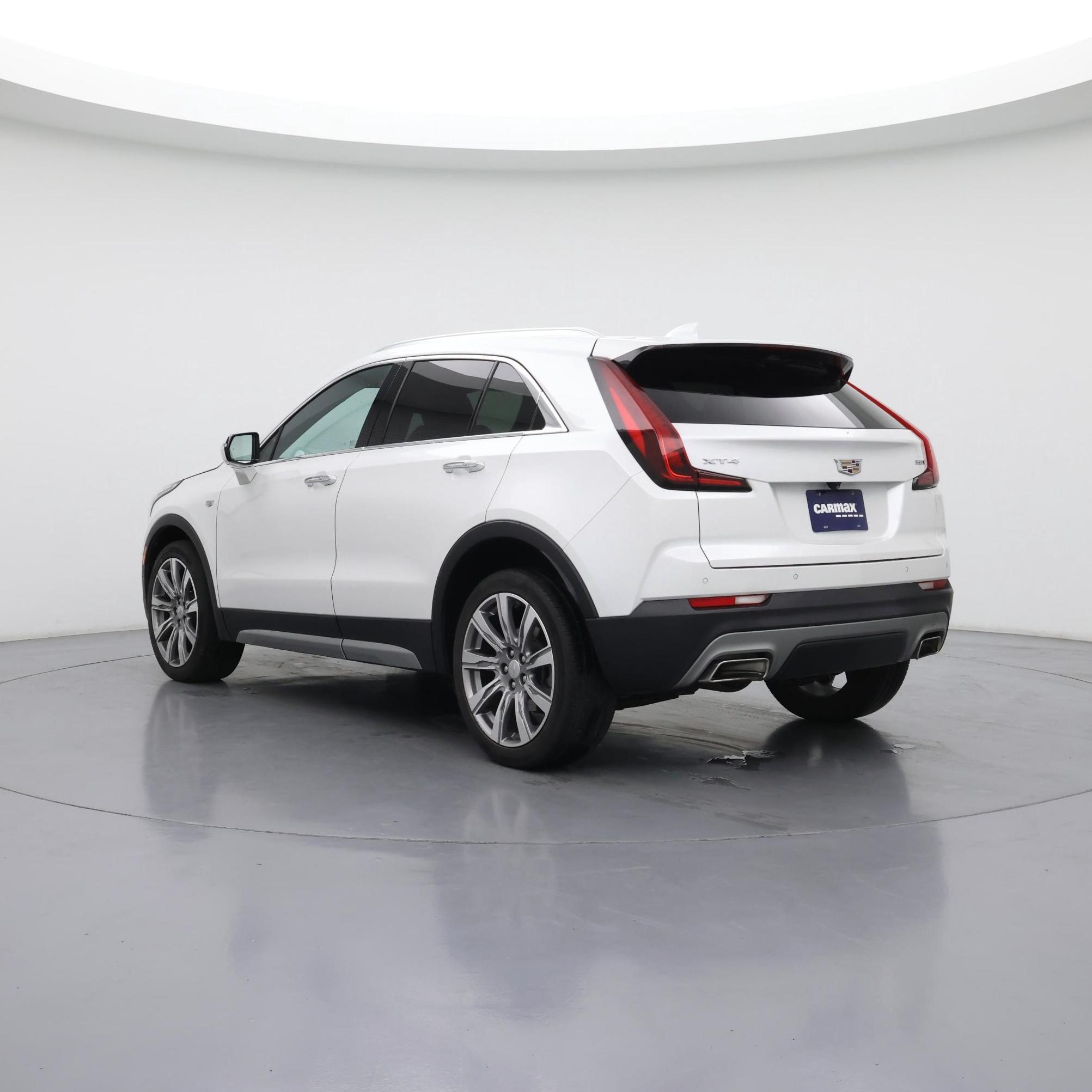 Thumbnail: 2022 Cadillac XT4 - 2