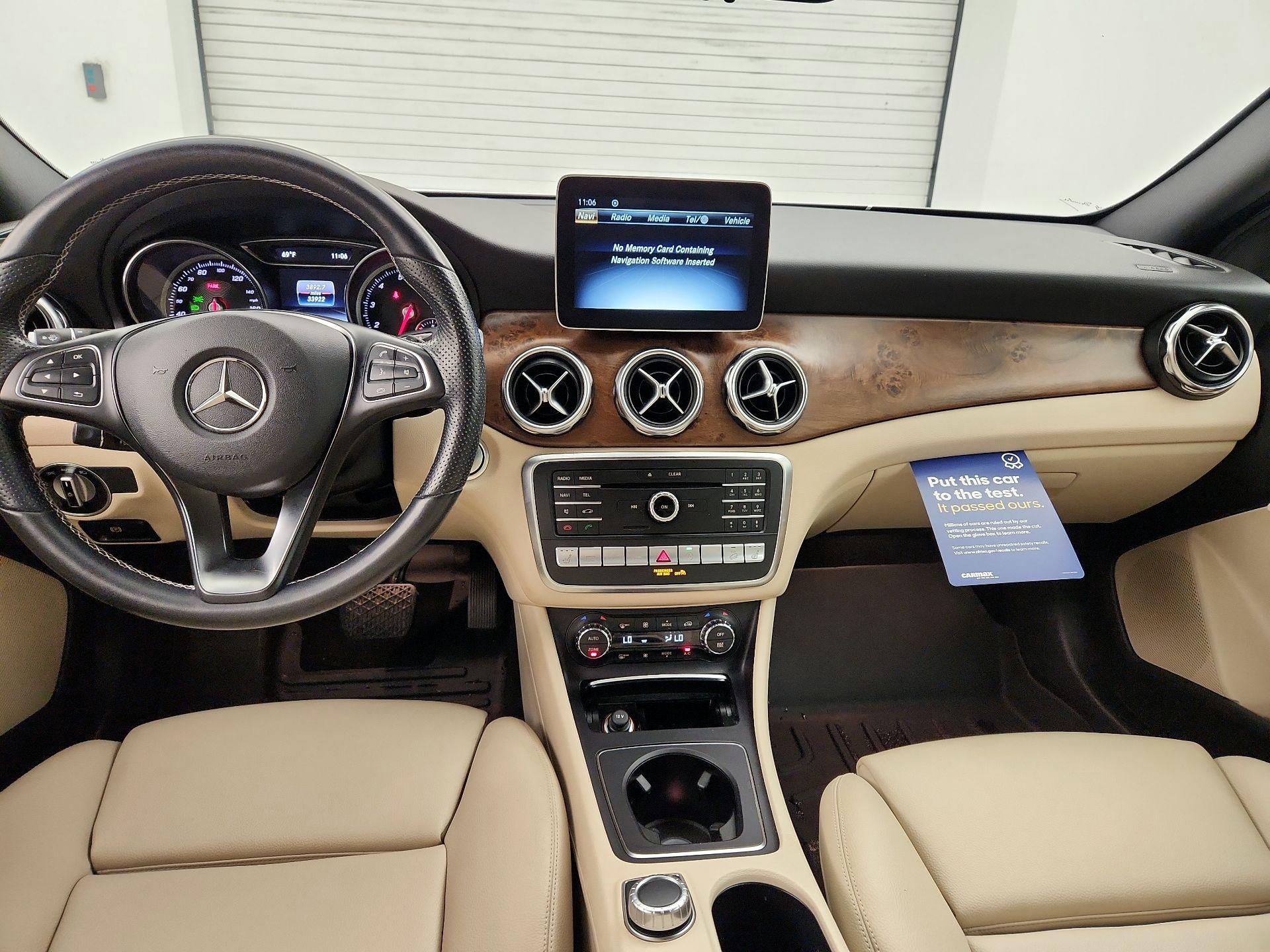 Thumbnail: 2020 Mercedes-Benz GLA - 9